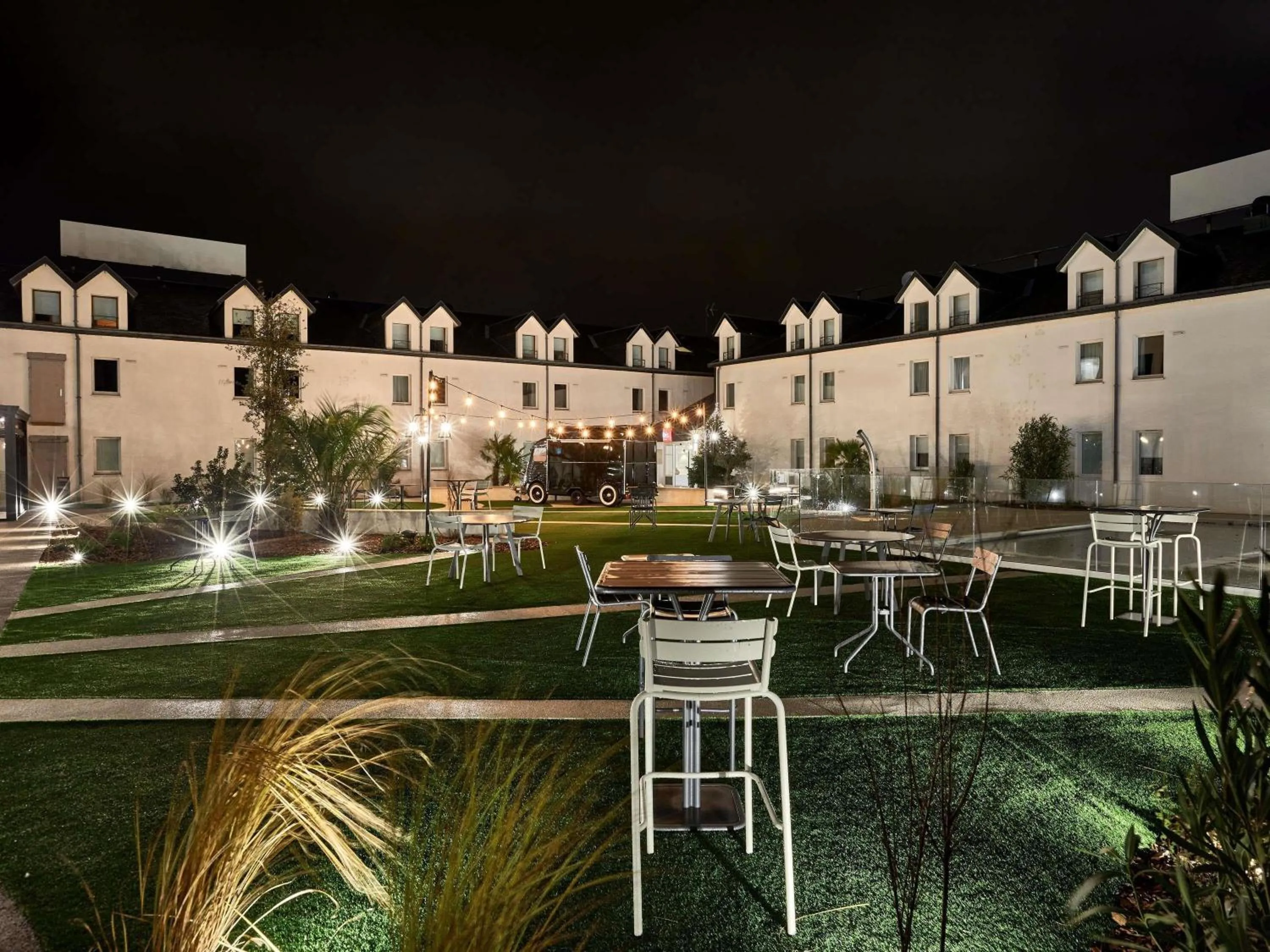 Property building in ibis La Roche Sur Yon Vendespace