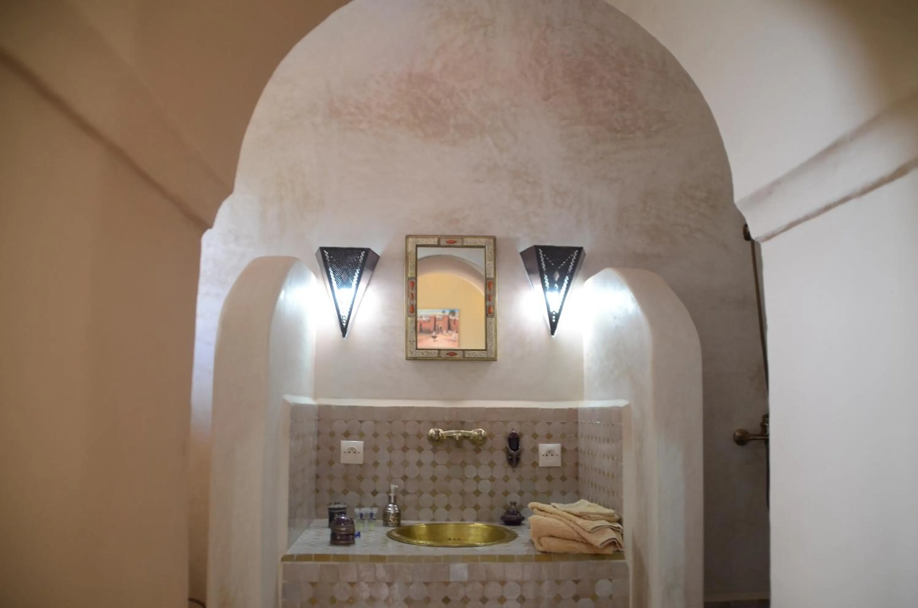 Photo of the whole room in Riad Anma