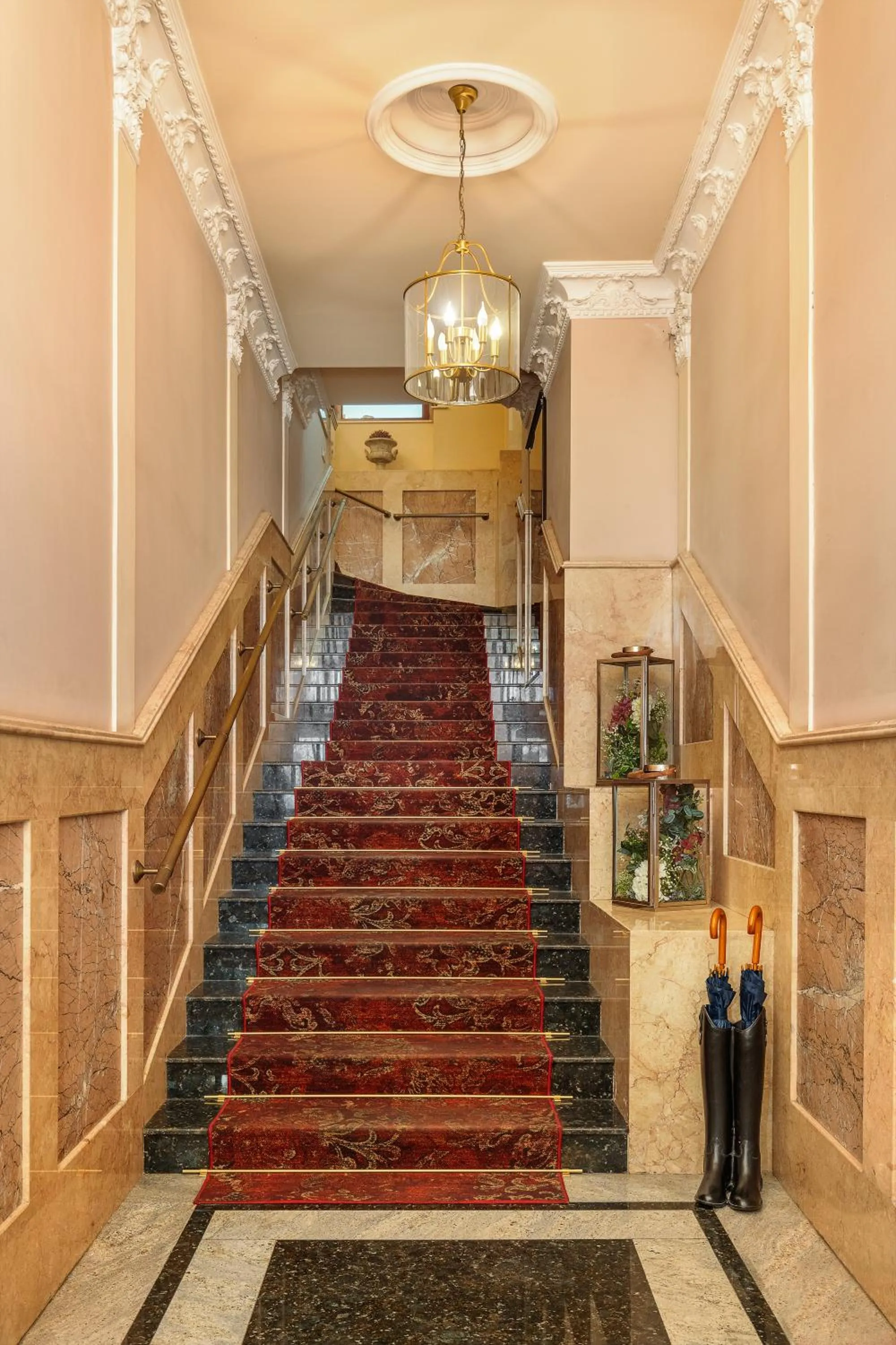 Facade/entrance in Hotel Bella Casa