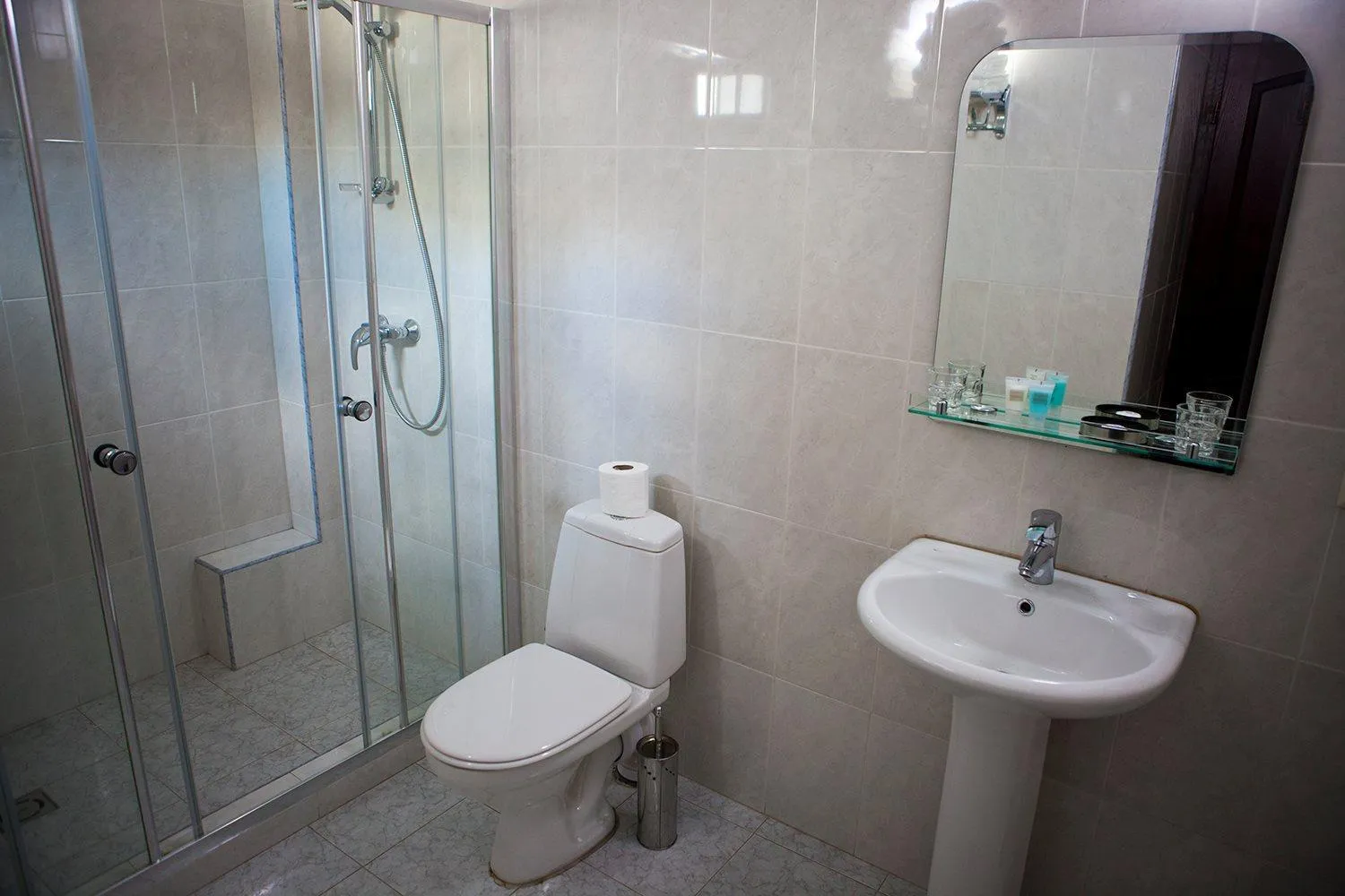 Shower in Hotel Bella Casa