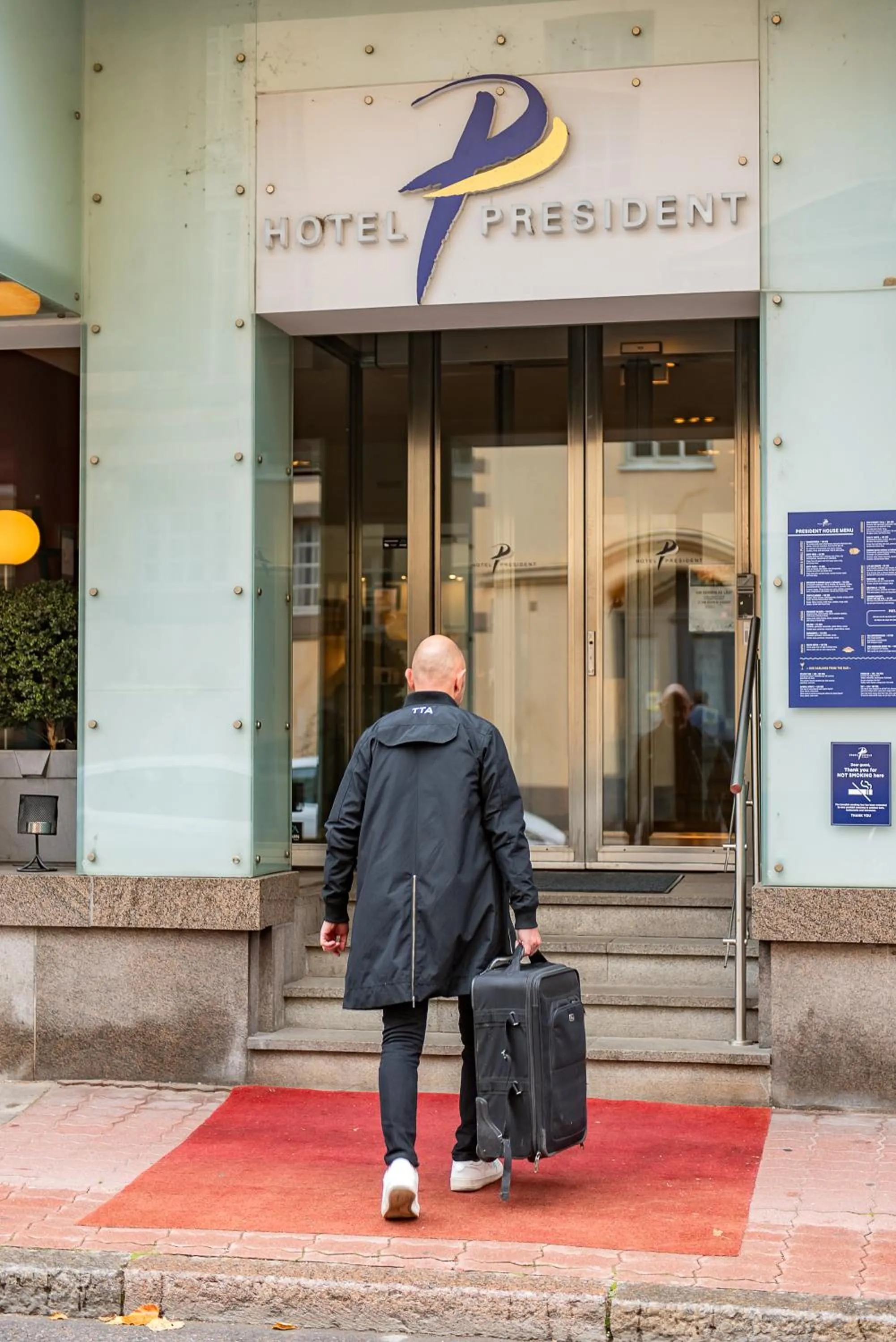 Facade/entrance in ProfilHotels President