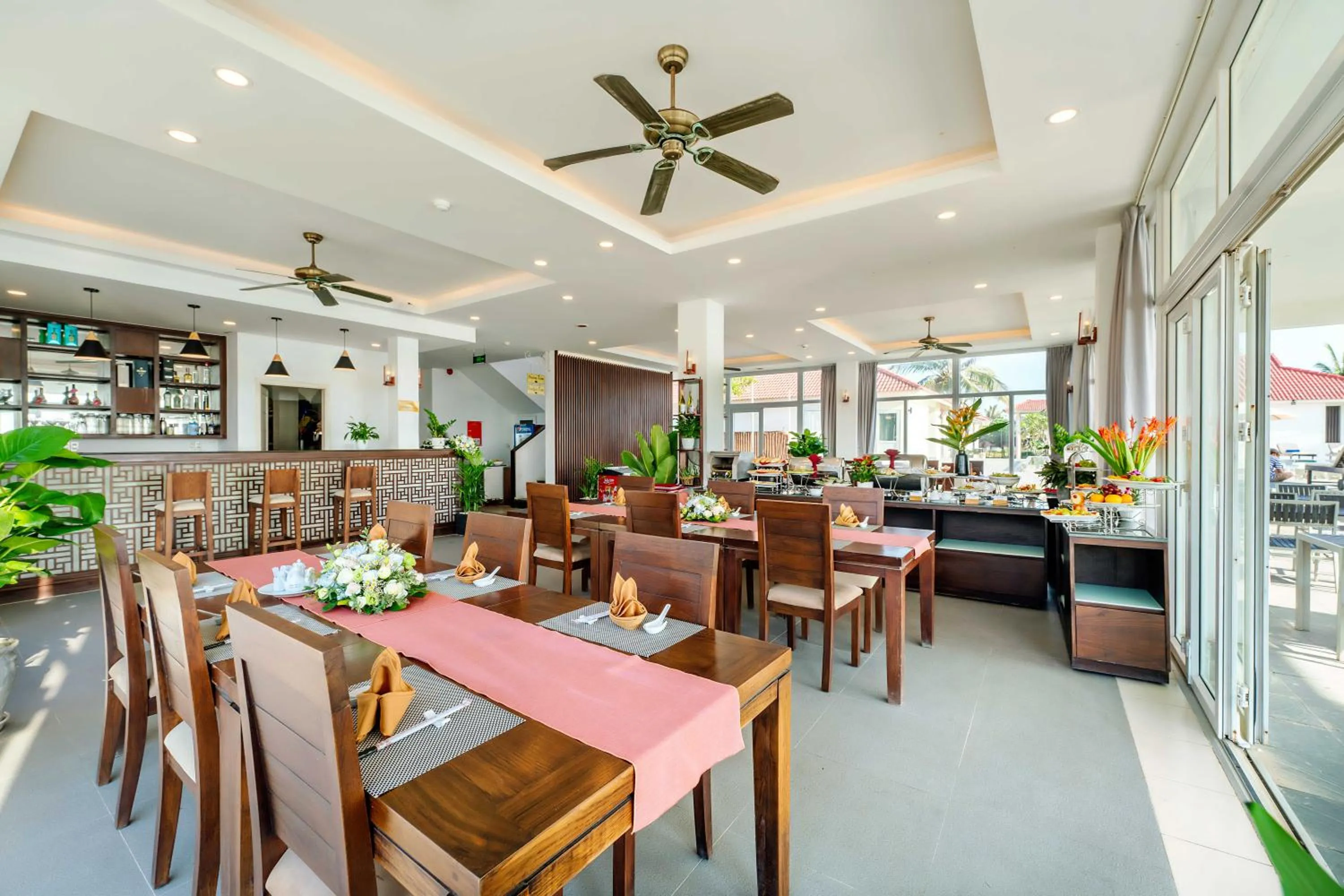 Restaurant/places to eat in Tam Thanh Beach Resort & Spa