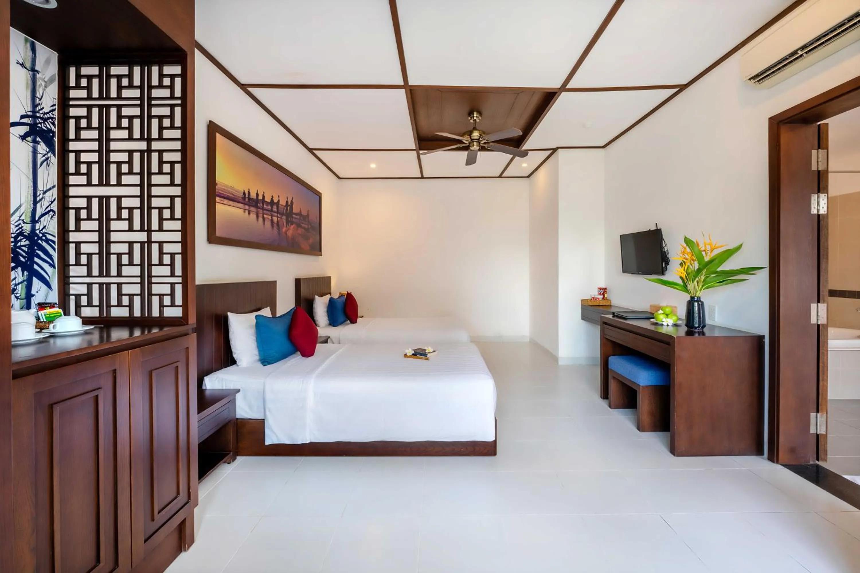Photo of the whole room, Bed in Tam Thanh Beach Resort & Spa
