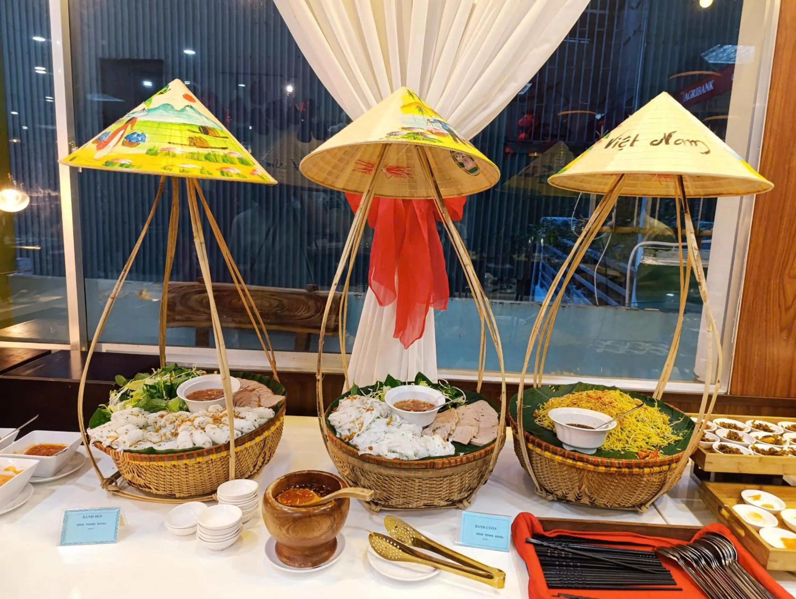 Breakfast in Khách Sạn Hùng Vương Quảng Ngãi