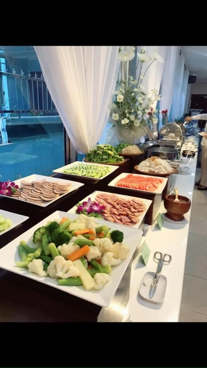 Breakfast in Khách Sạn Hùng Vương Quảng Ngãi