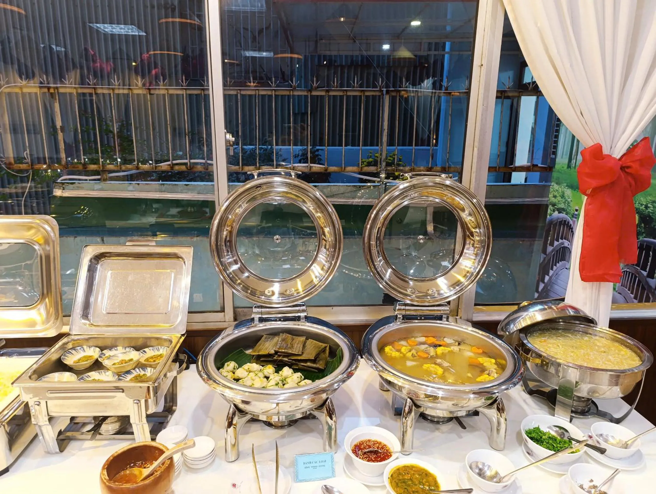 Breakfast in Khách Sạn Hùng Vương Quảng Ngãi