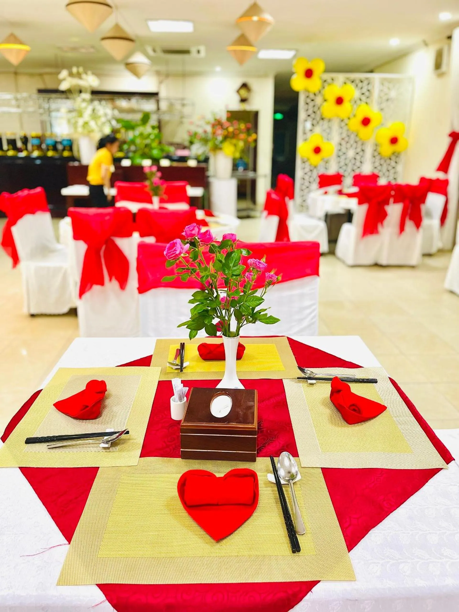 Restaurant/places to eat in Khách Sạn Hùng Vương Quảng Ngãi