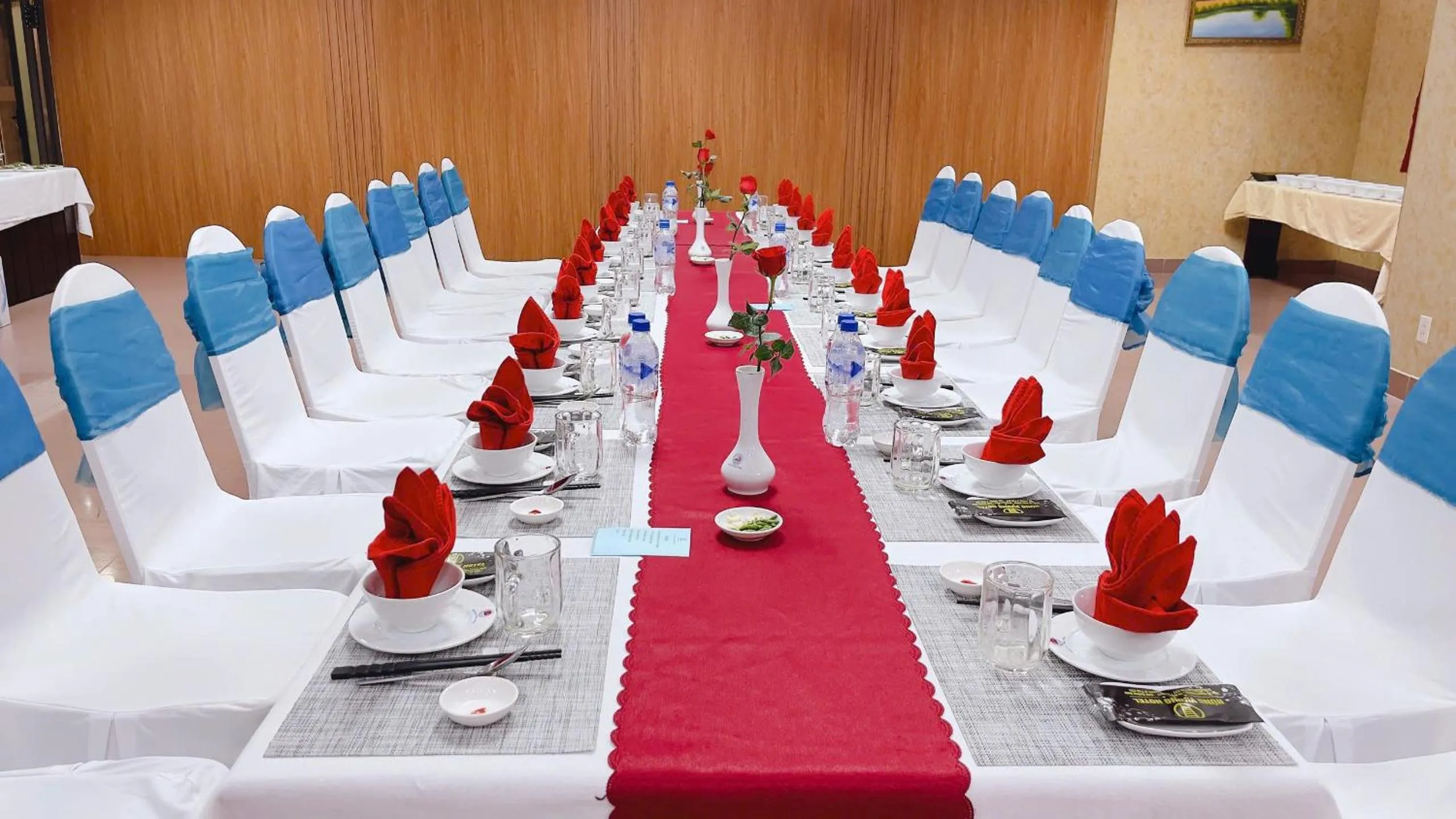 Restaurant/places to eat in Khách Sạn Hùng Vương Quảng Ngãi