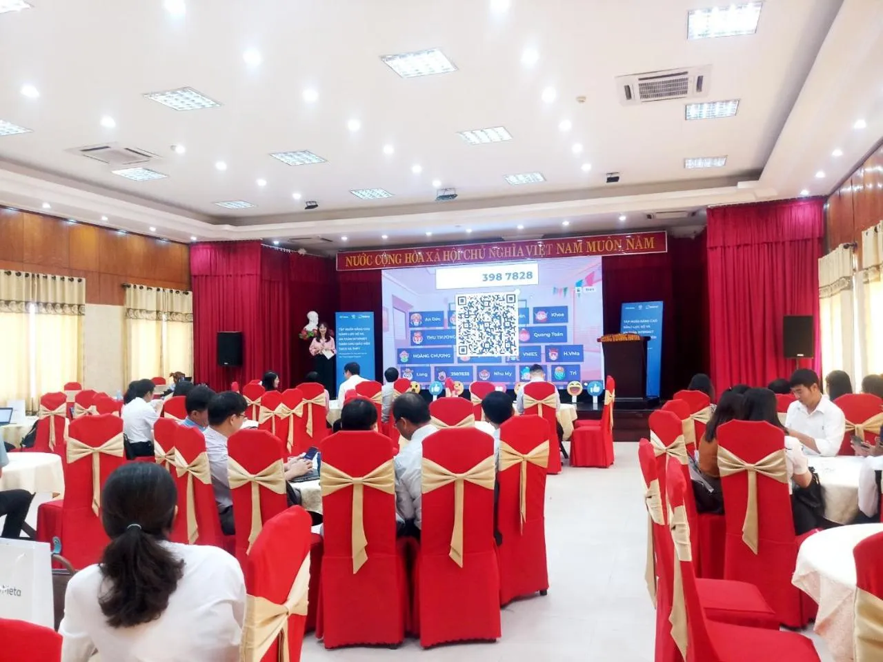 Meeting/conference room in Khách Sạn Hùng Vương Quảng Ngãi