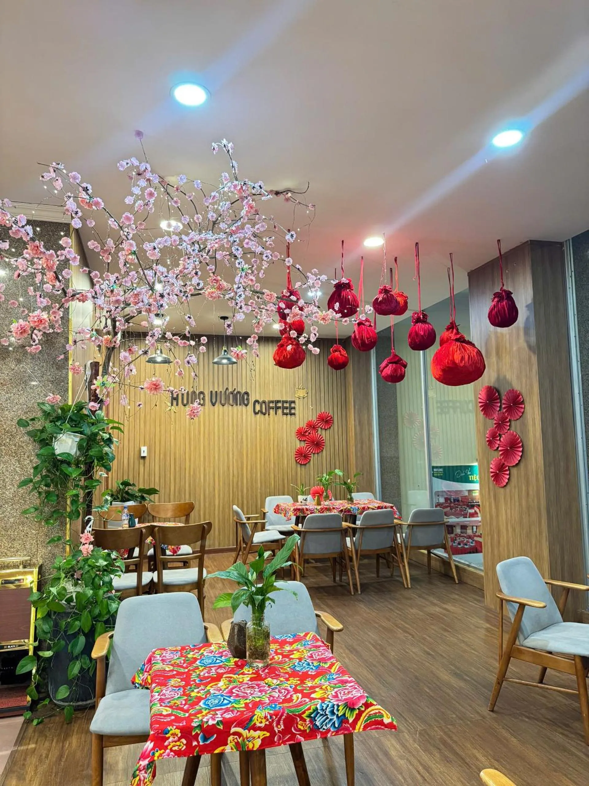 Seating area in Khách Sạn Hùng Vương Quảng Ngãi