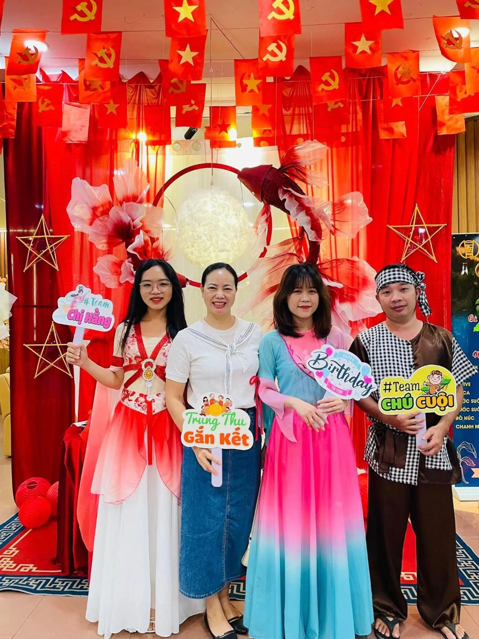 Communal lounge/ TV room in Khách Sạn Hùng Vương Quảng Ngãi