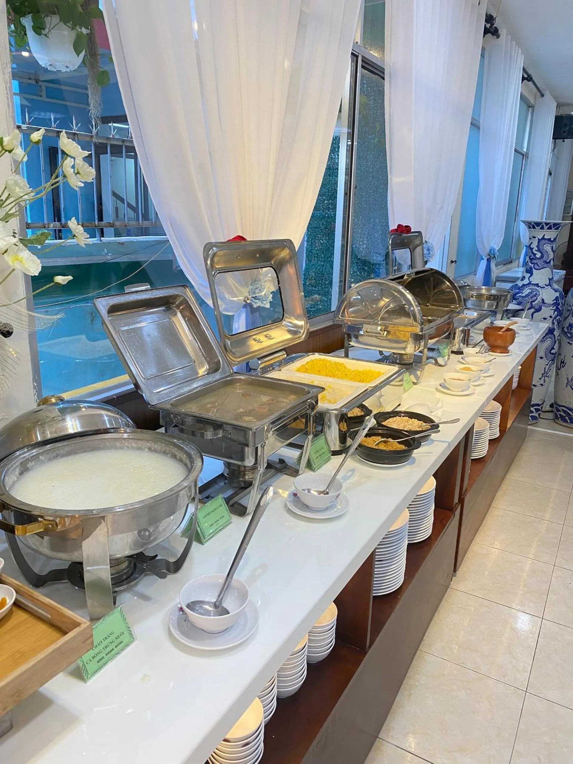 Breakfast in Khách Sạn Hùng Vương Quảng Ngãi