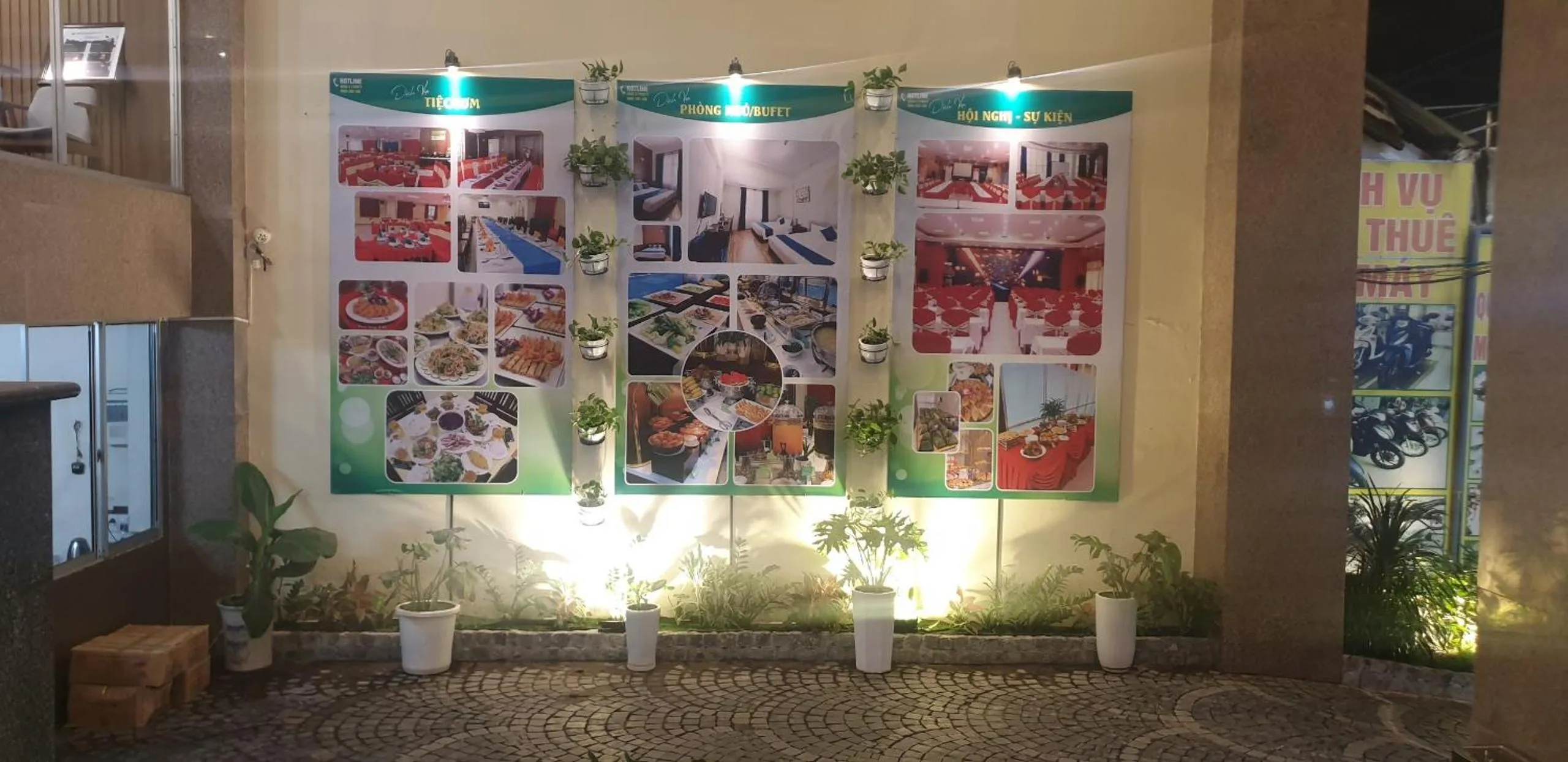 Night in Khách Sạn Hùng Vương Quảng Ngãi