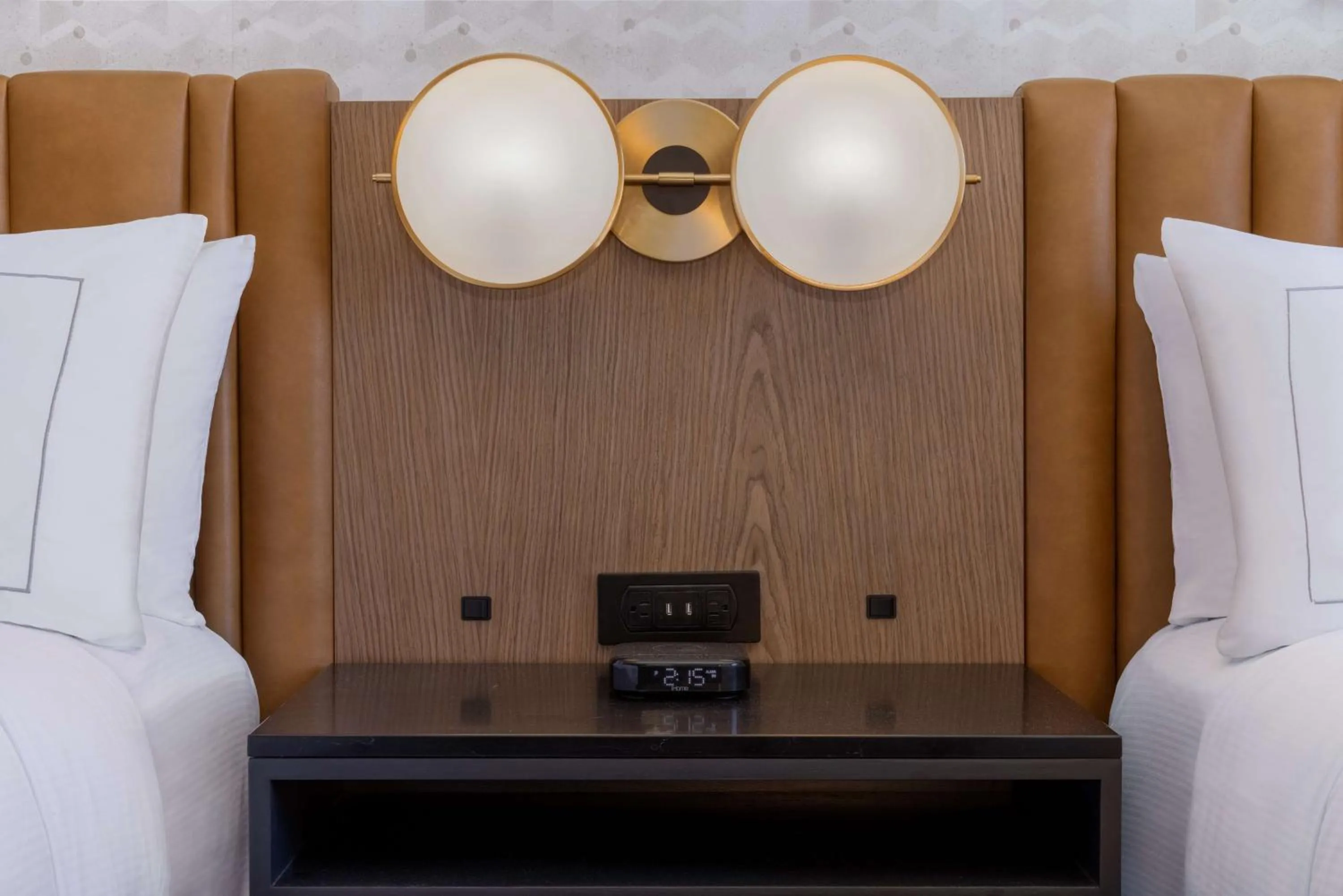 Bed in DoubleTree by Hilton Las Vegas East Flamingo