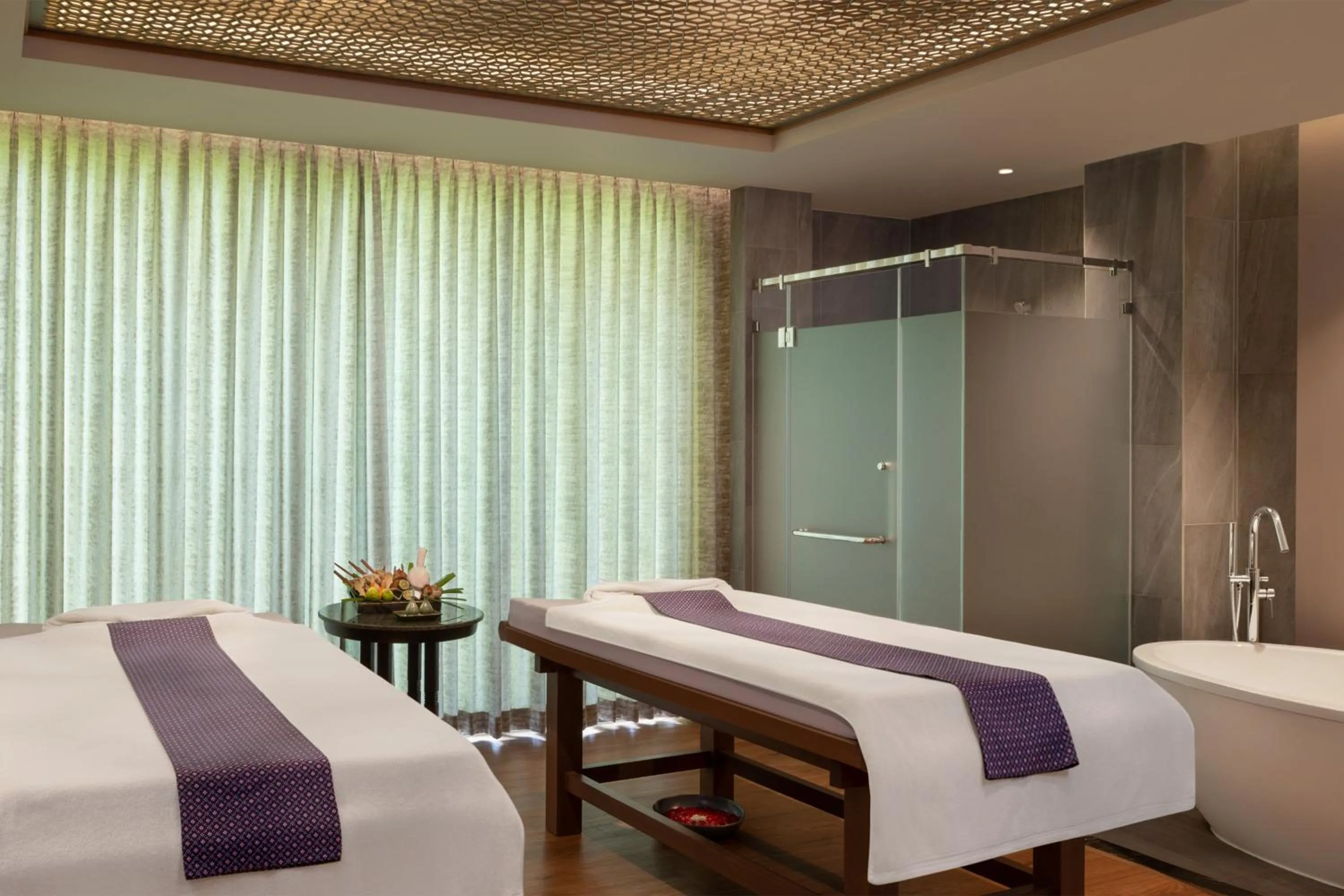 Spa and wellness centre/facilities, Bed in Le Meridien Khao Lak Resort & Spa