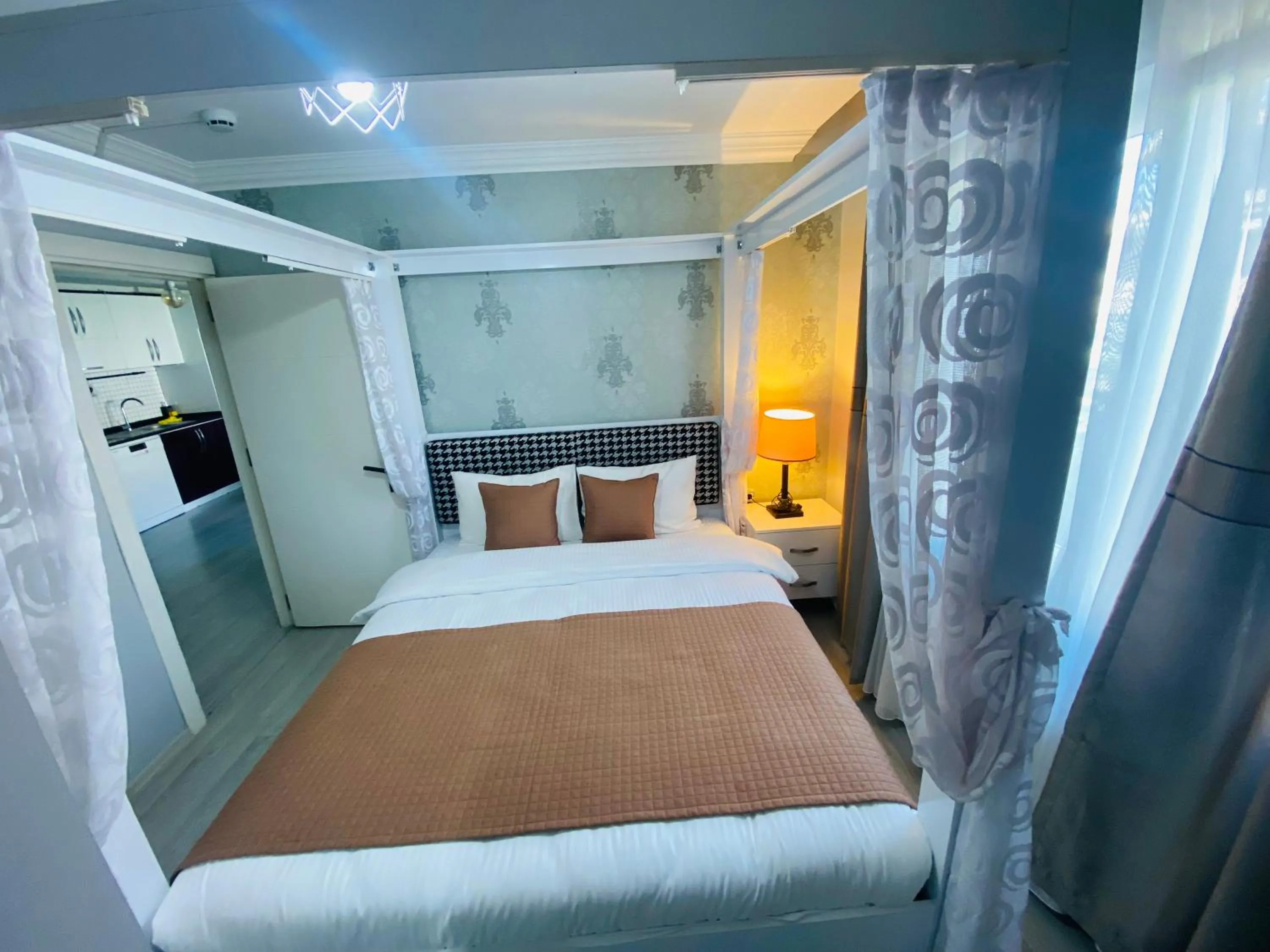 Bed in Royal Loft Suit