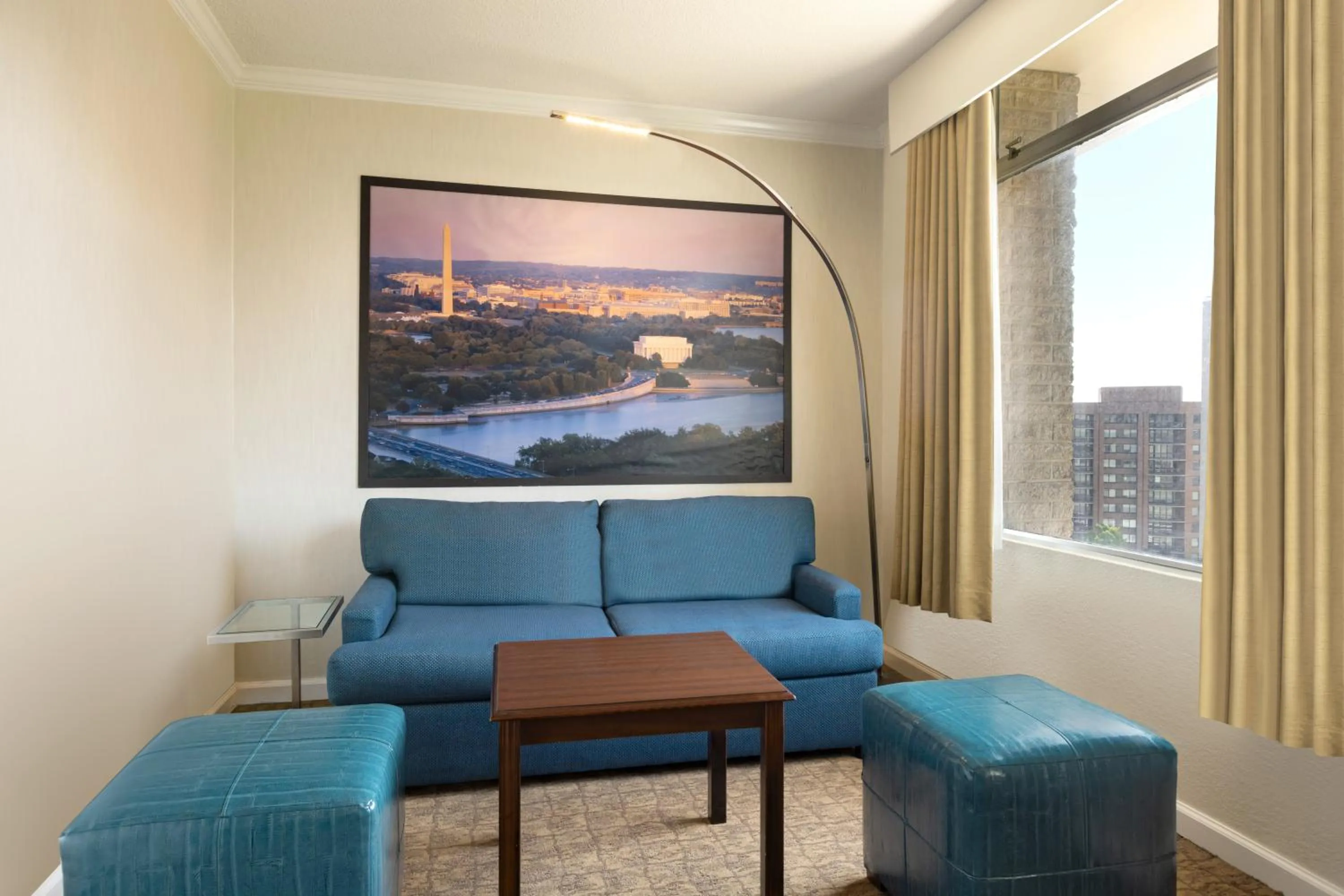 Photo of the whole room in Crowne Plaza Crystal City-Washington, D.C. by IHG