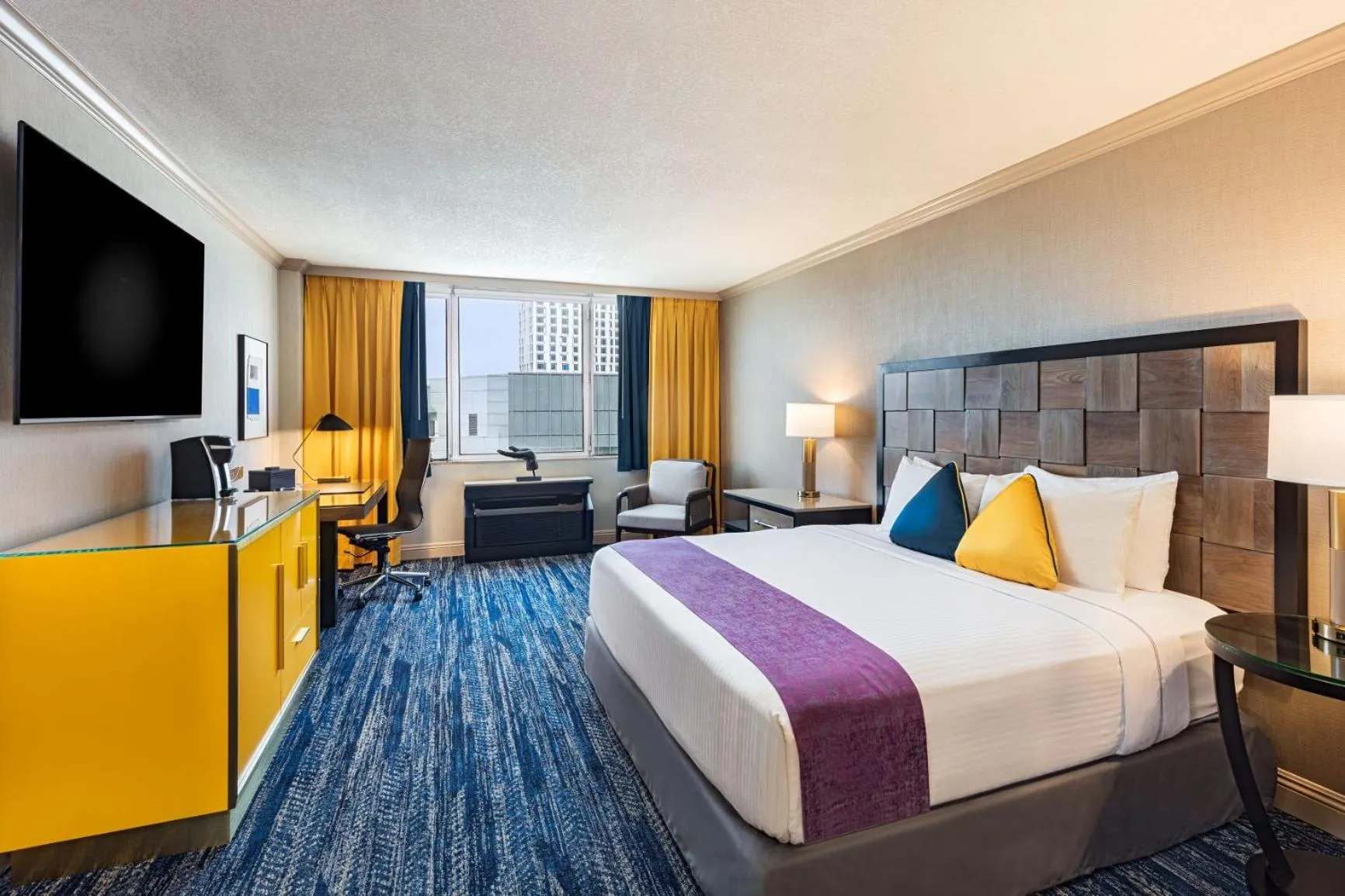 Bed in E Central Hotel Downtown Los Angeles