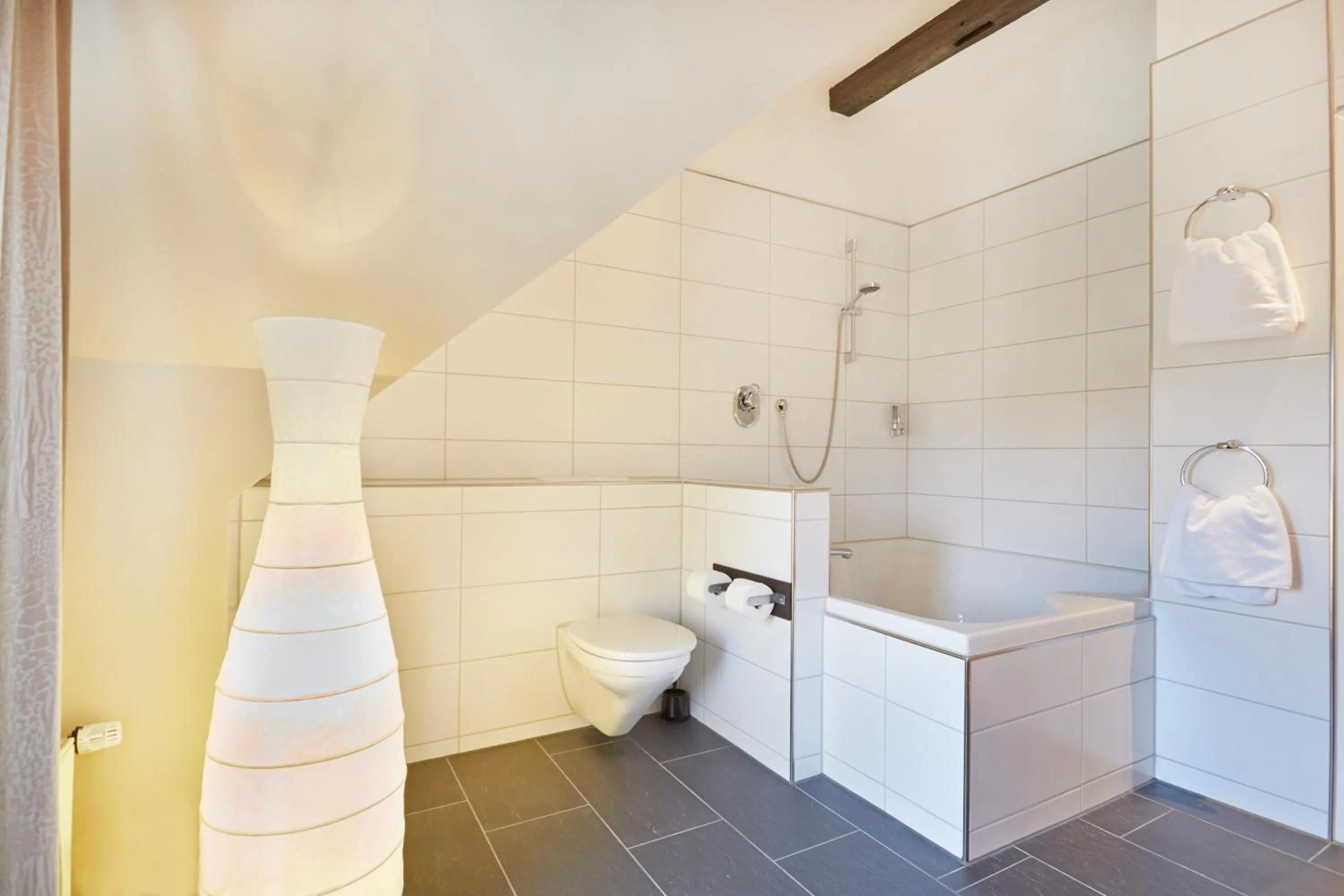 Bathroom in Hotel Zur Wartburg