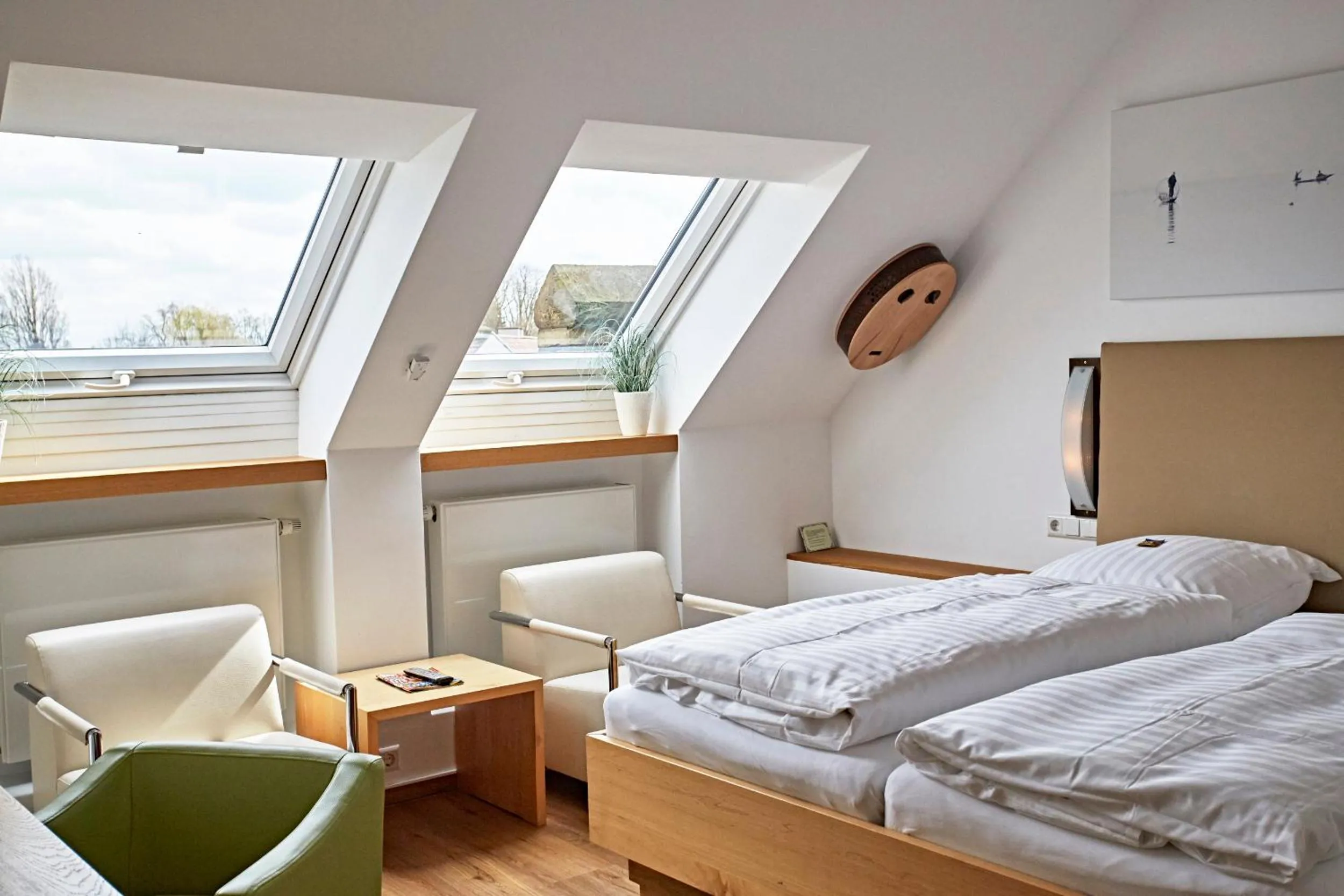 Day, Bed in Hotel Zur Wartburg