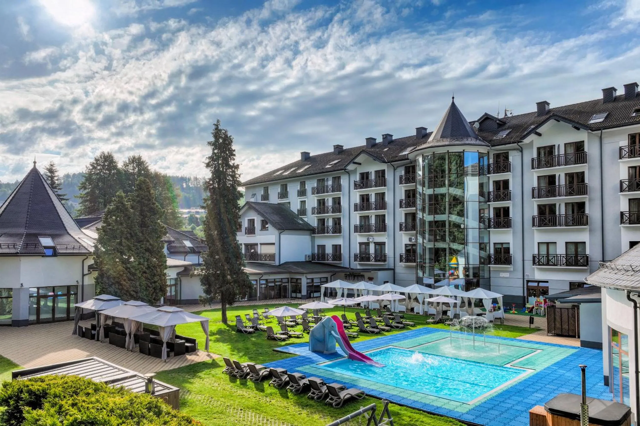 Property building in Apartamenty i pokoje Montana