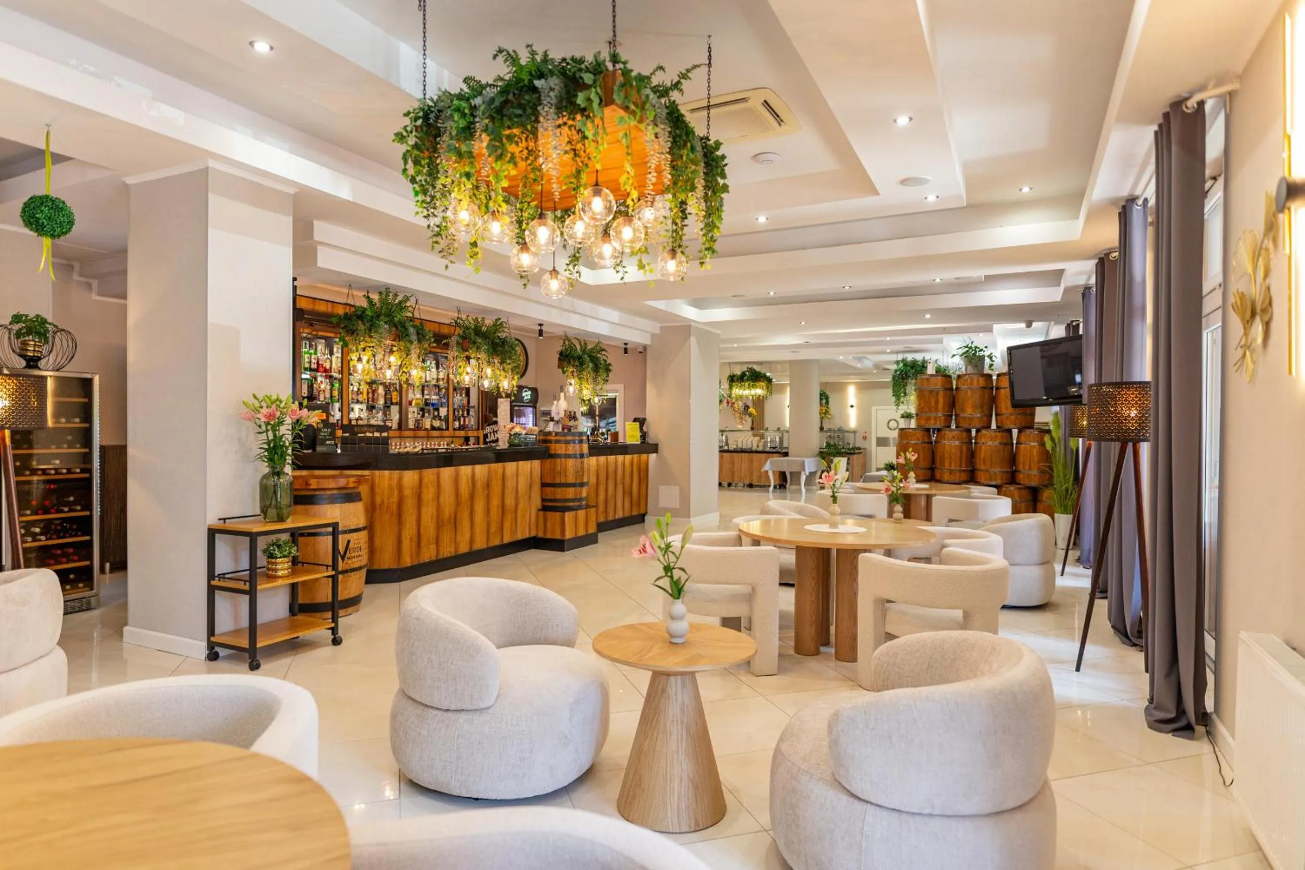 Restaurant/places to eat in Apartamenty i pokoje Montana