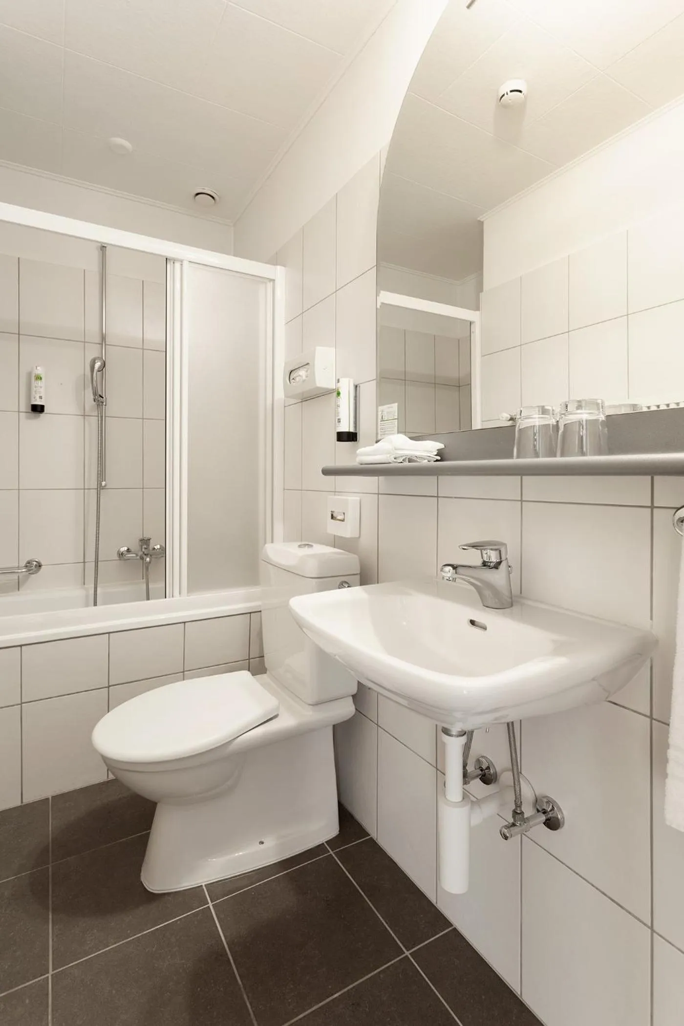 Bathroom in Hotel Du Lac