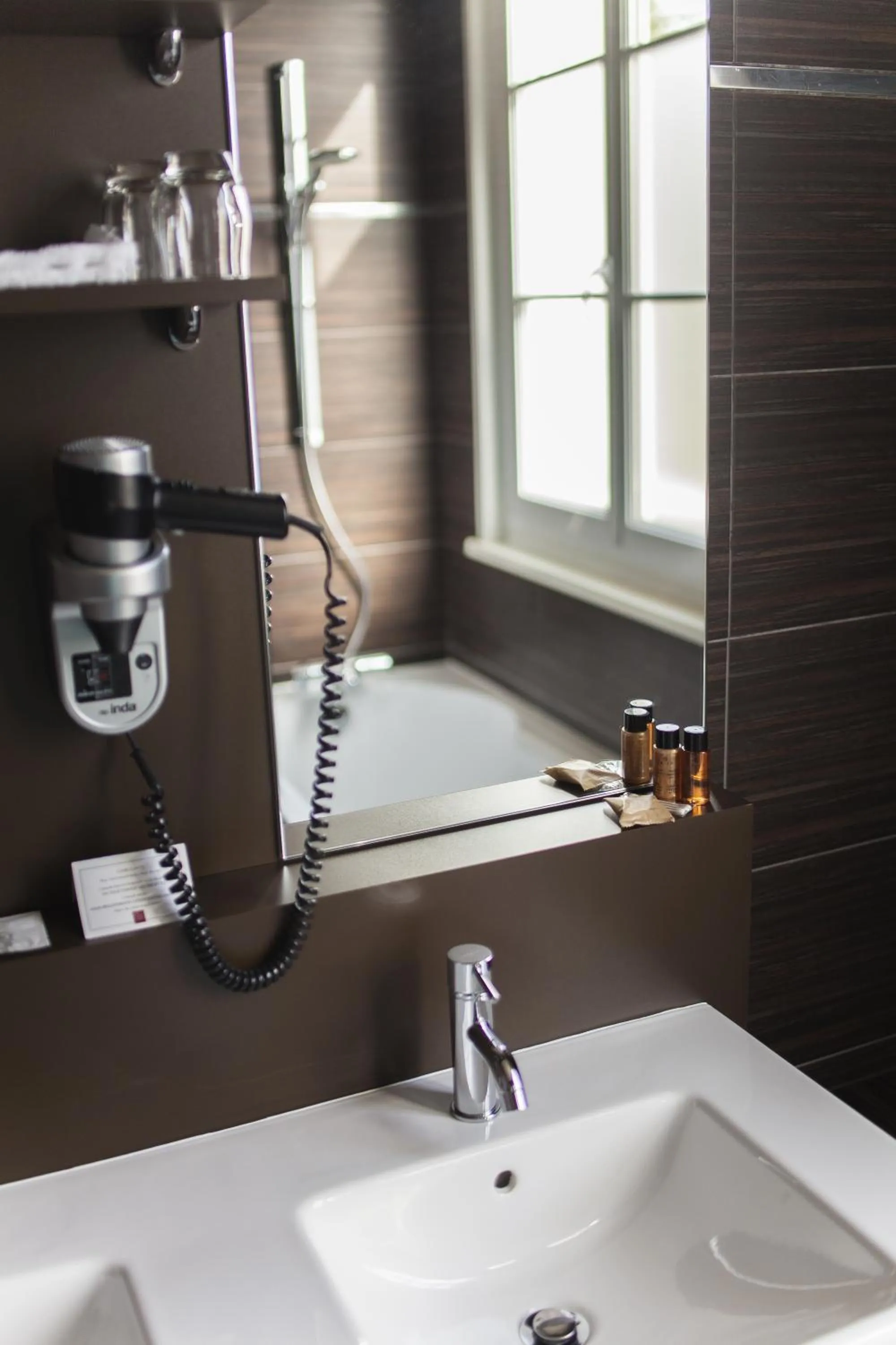 Decorative detail in The Originals Boutique, La Maison Rouge, Lens Ouest