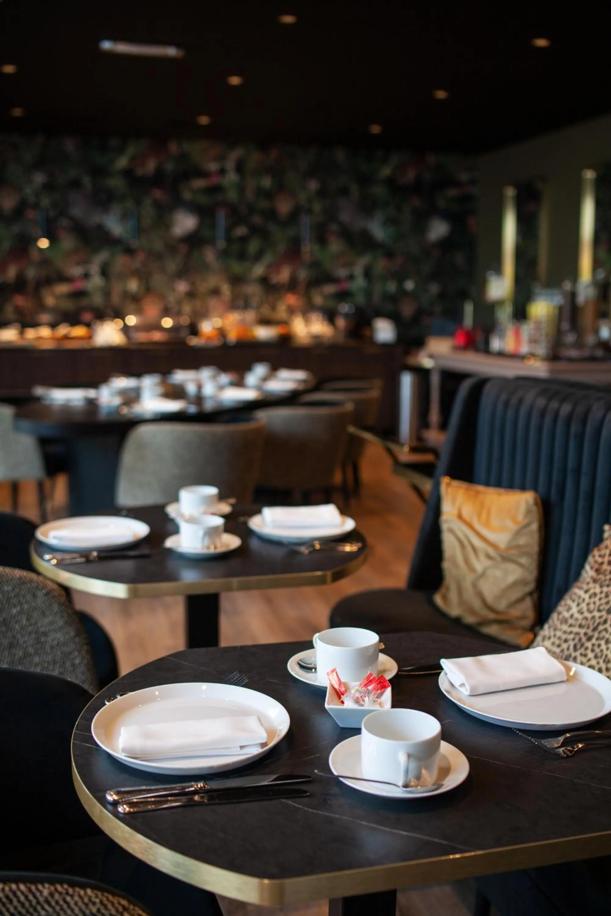 The Originals Boutique, La Maison Rouge, Lens Ouest