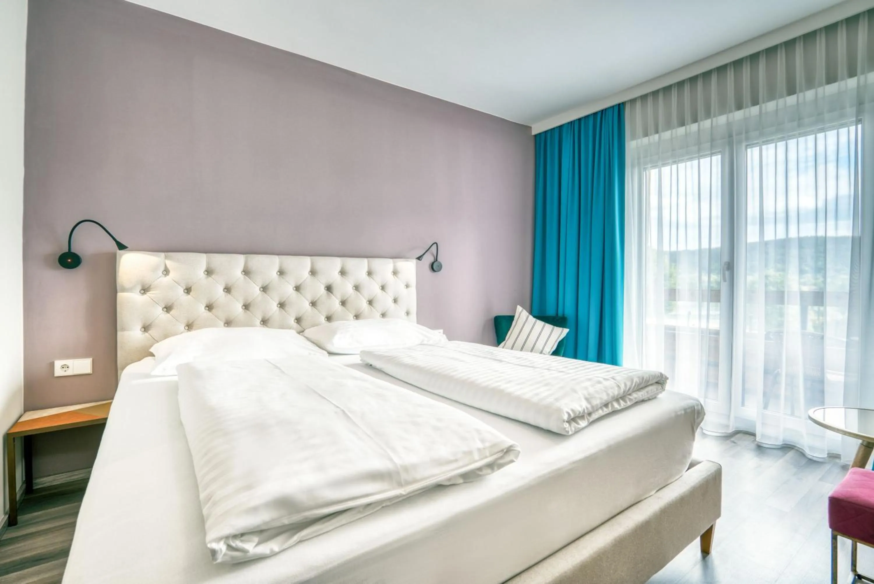 Staff, Bed in Hotel Eden Park