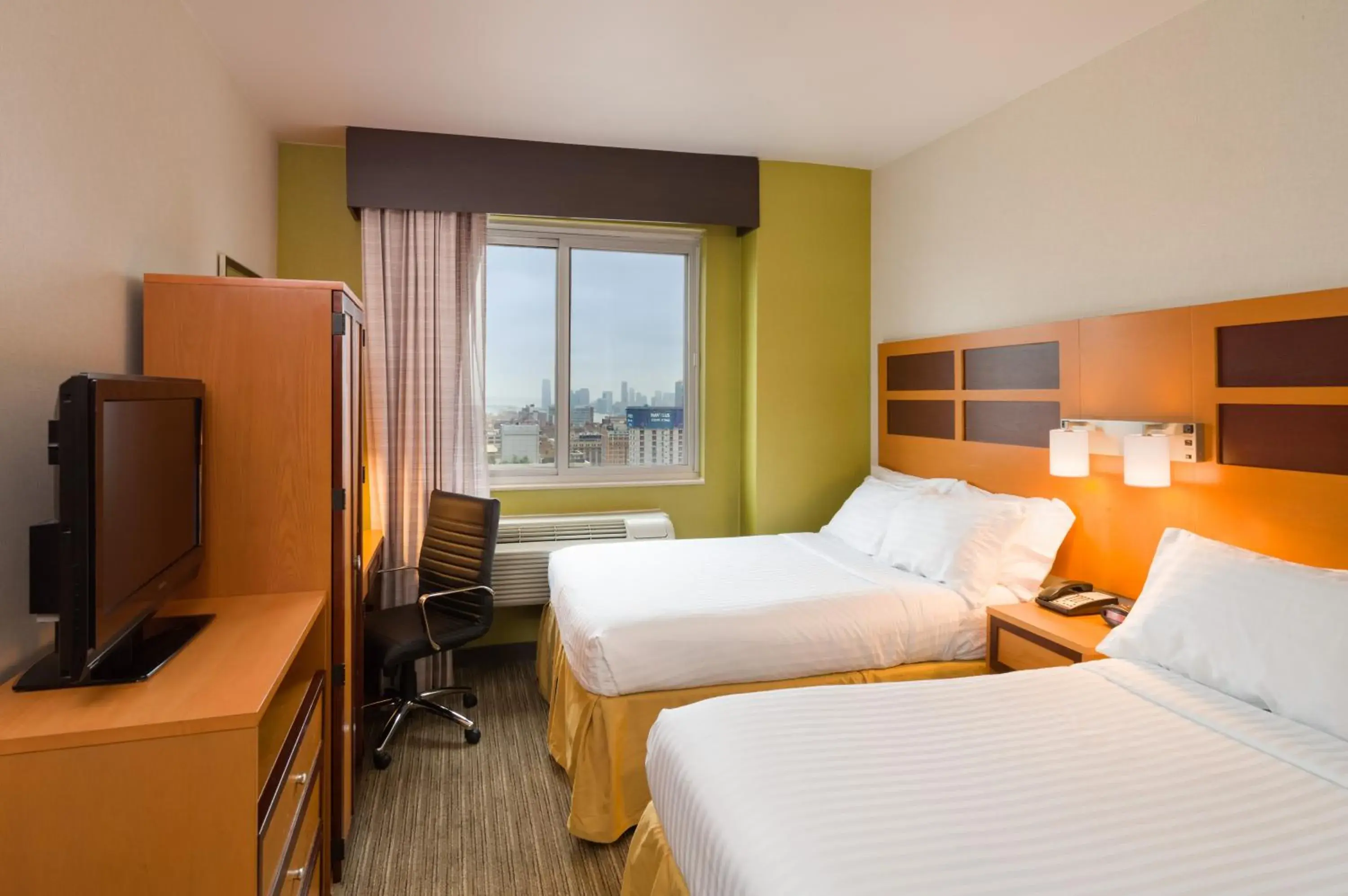 Double Room with Two Double Beds High Floor in Holiday Inn Express - Times Square by IHG Double Room with Two Double Beds High Floor in Holiday Inn Express - Times Square by IHG