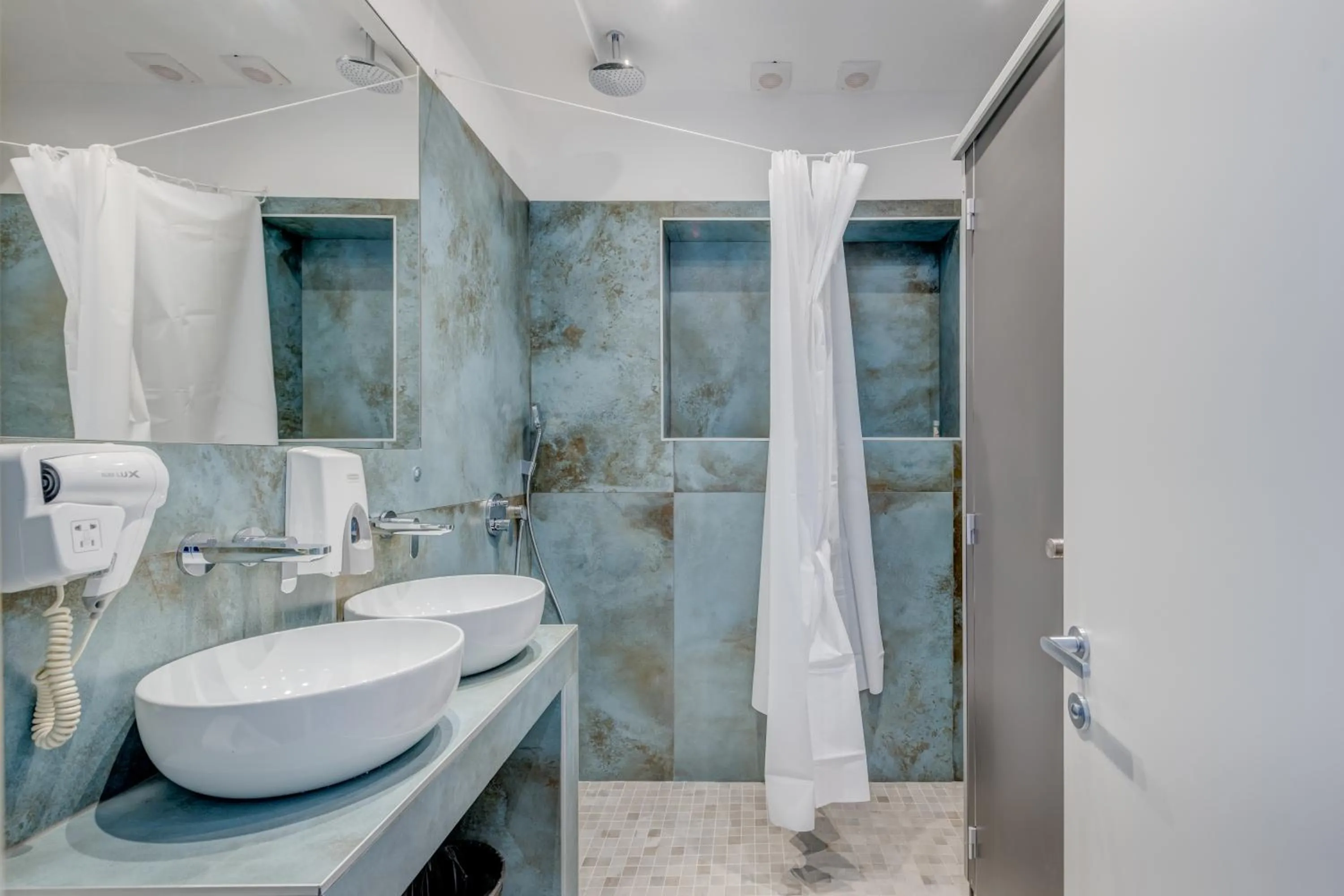 Bathroom in Hostel Colors Of Adriatic - Youth Only