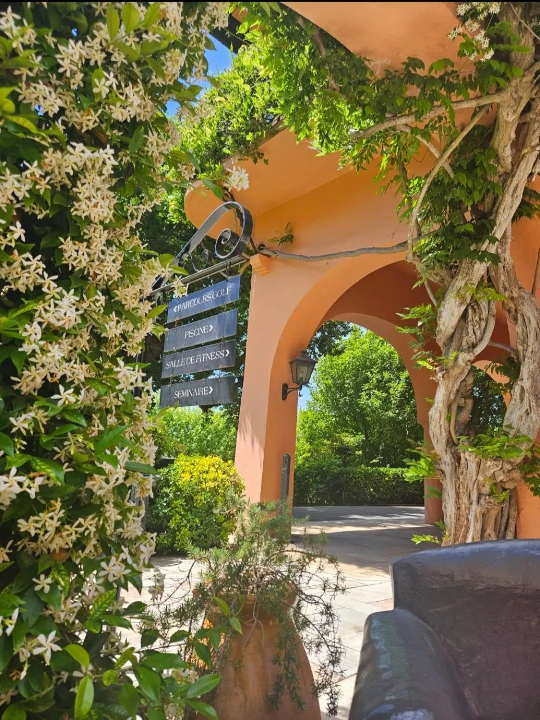 Spring in Hôtel Chantaco Golf & Wellness