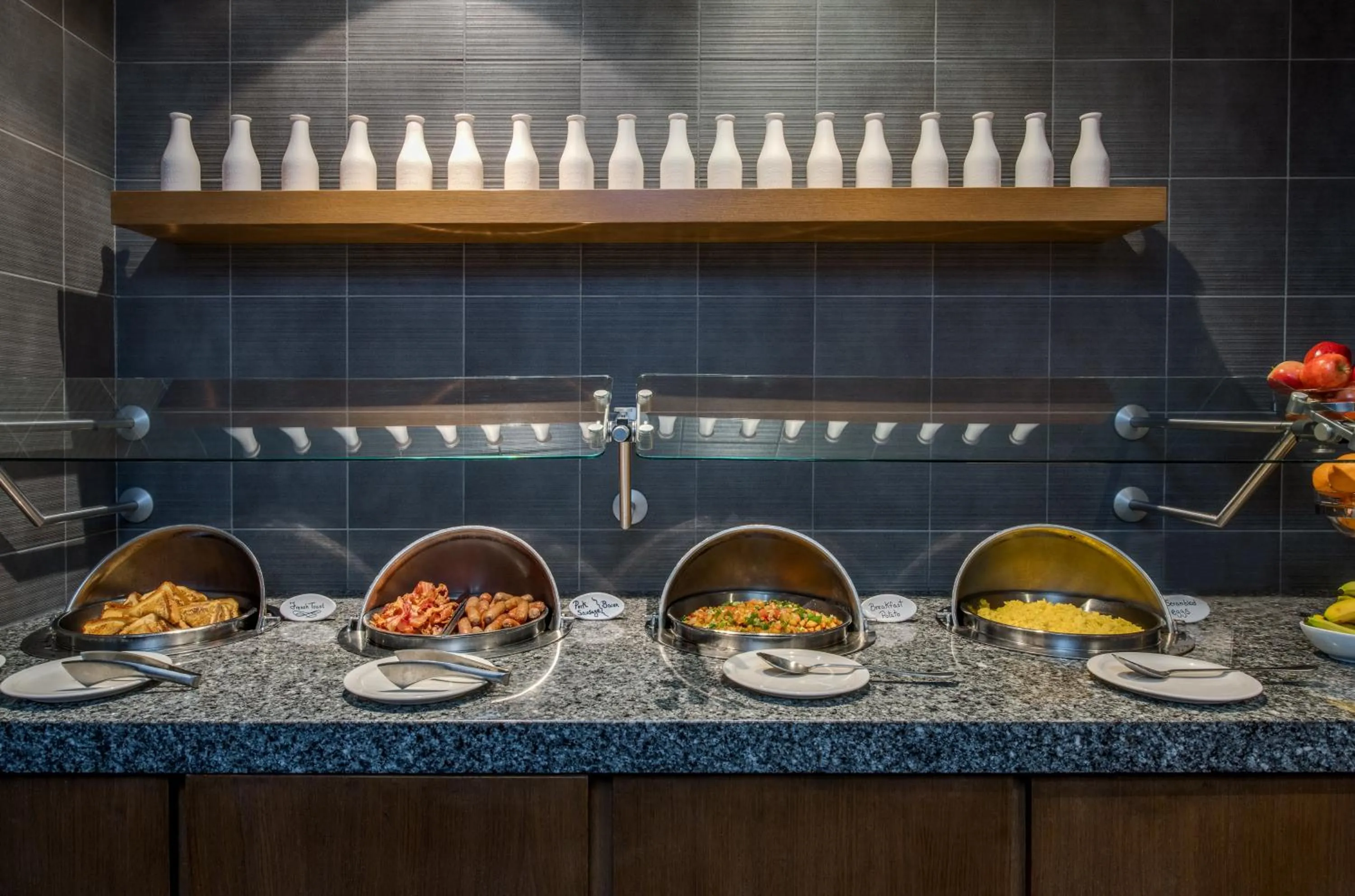 Restaurant/places to eat in Crowne Plaza Chicago O'Hare Hotel & Conference Center by IHG