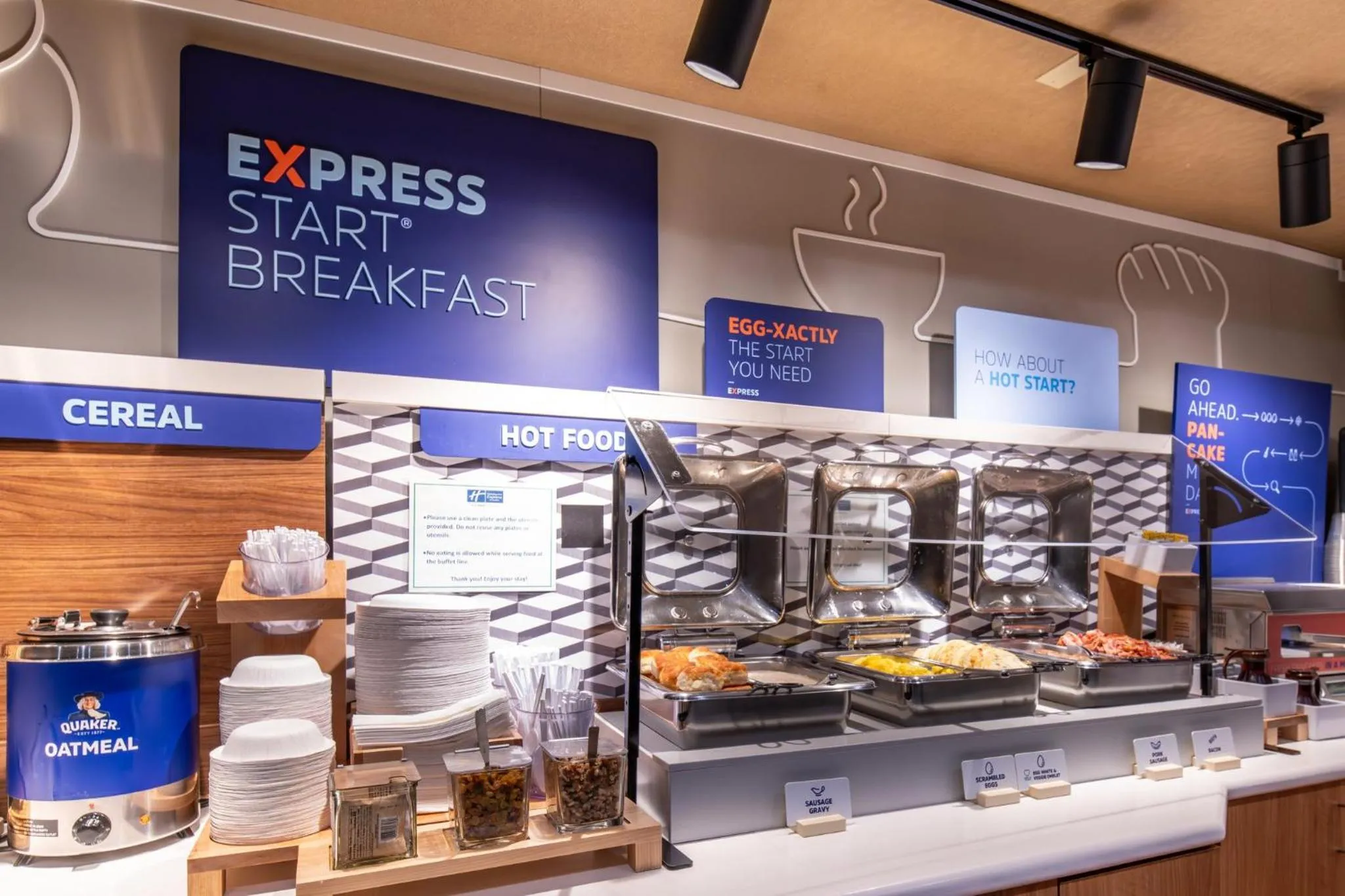 Breakfast in Holiday Inn Express Hotel and Suites - Henderson by IHG