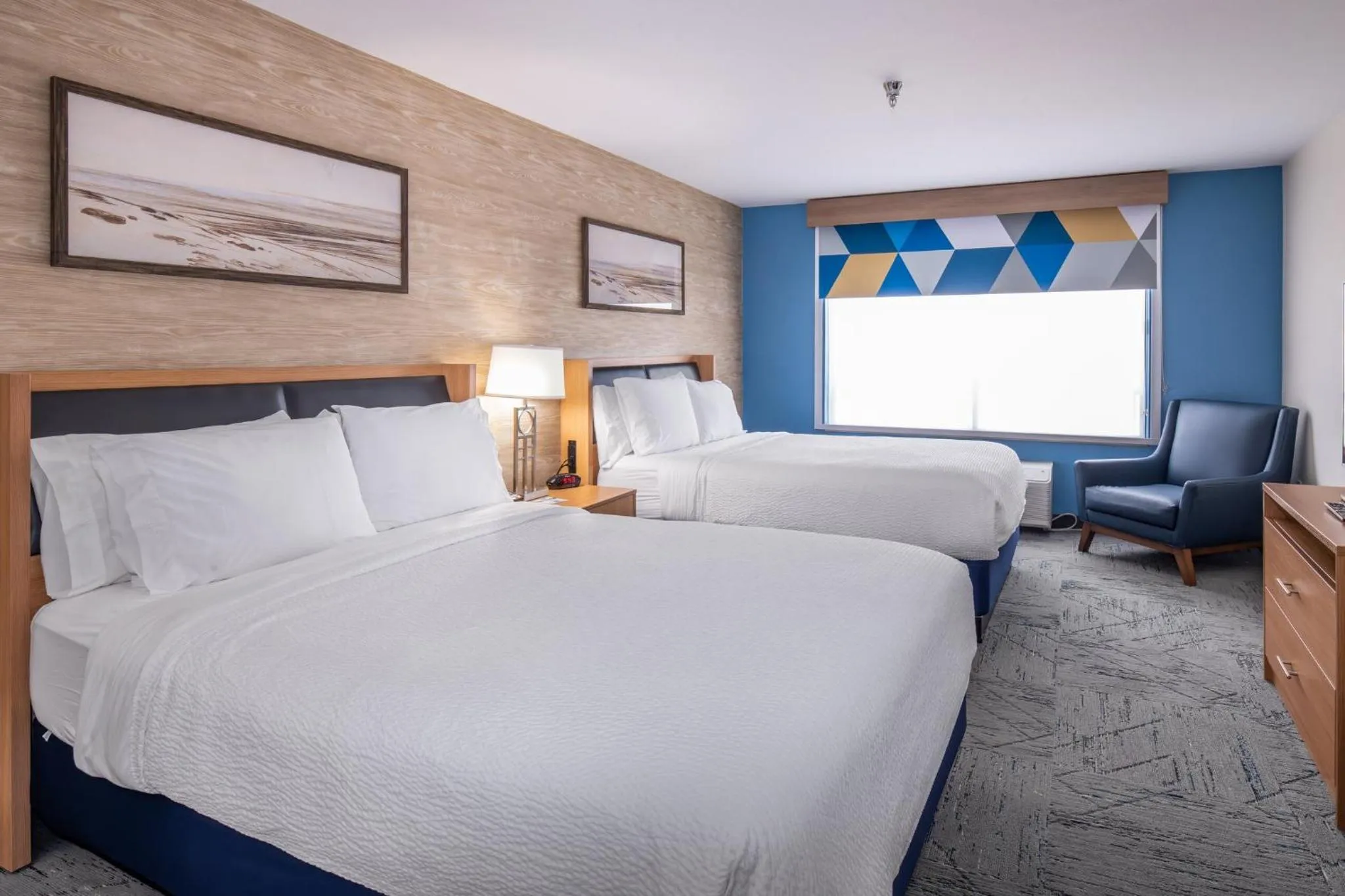 Photo of the whole room, Bed in Holiday Inn Express Hotel and Suites - Henderson by IHG