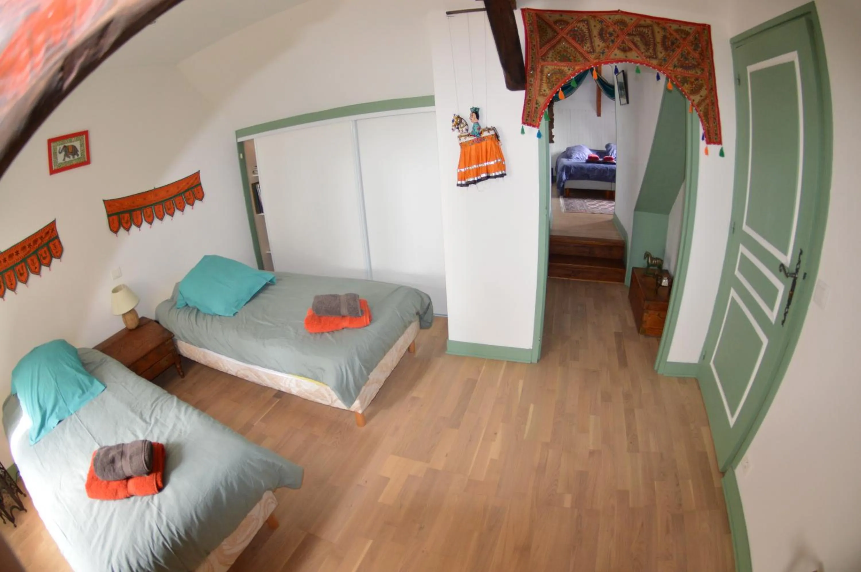 Bedroom, Bed in Les Deux Tours