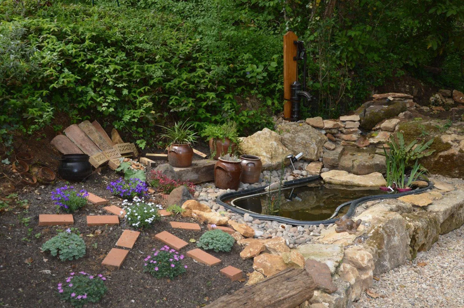 Patio in Les Deux Tours