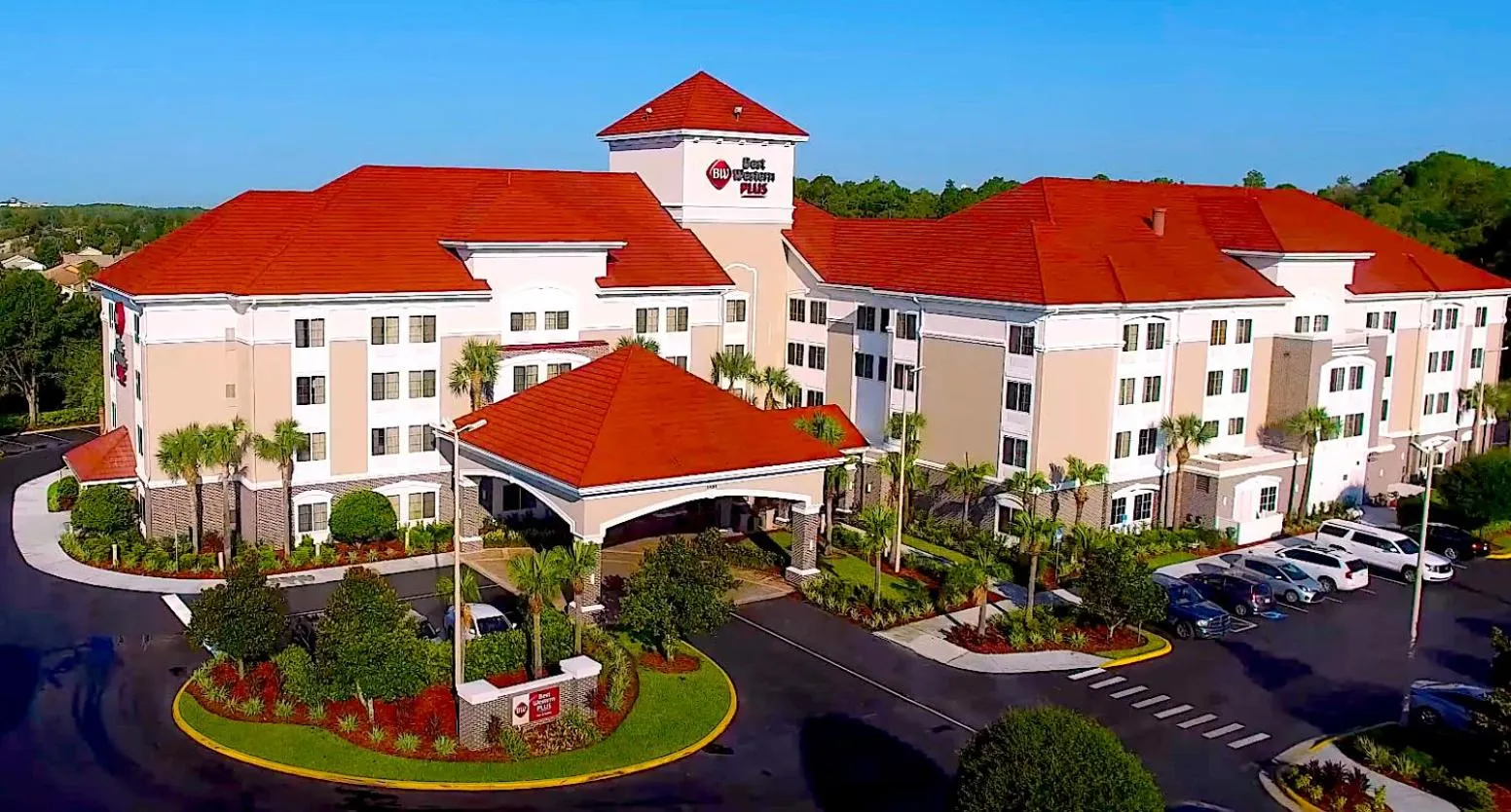 Property building in Best Western Plus Orlando Lake Buena Vista South Inn & Suites