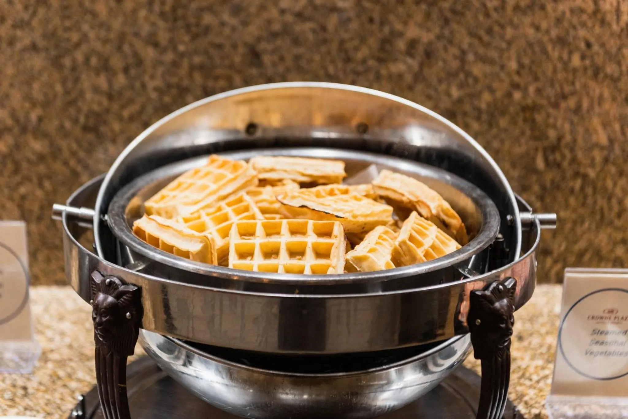 Breakfast in Crowne Plaza Newark Airport by IHG