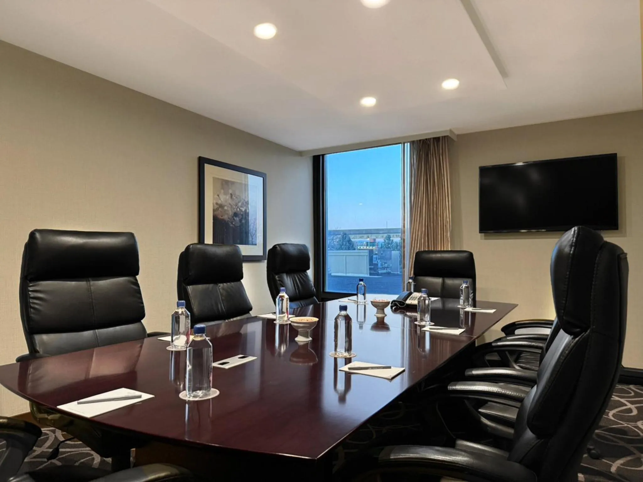 Meeting/conference room in Crowne Plaza Newark Airport by IHG