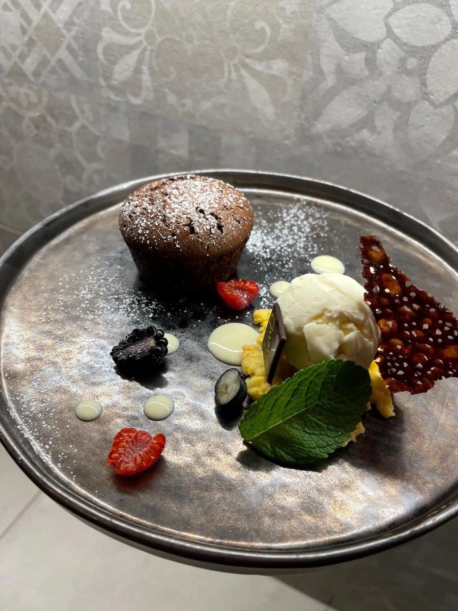 Restaurant/places to eat in Hotel Cristina