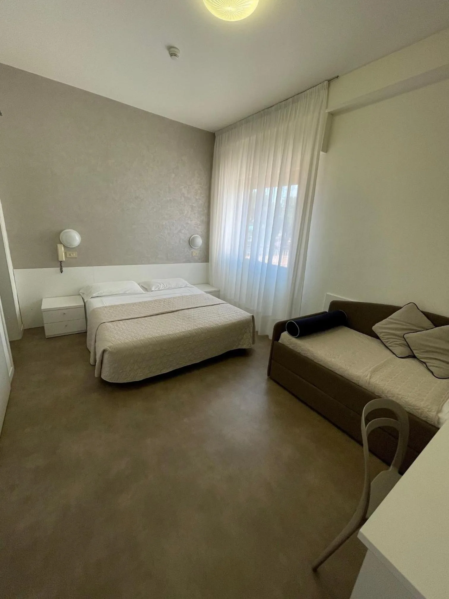 Bedroom in Hotel Cristina