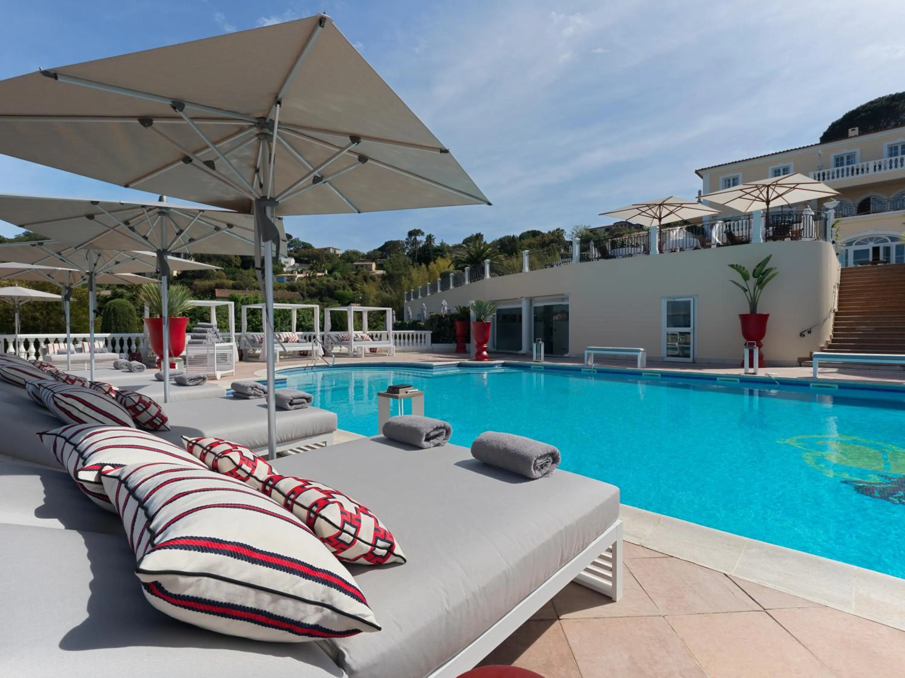 Swimming pool in Althoff Hotel Villa Belrose