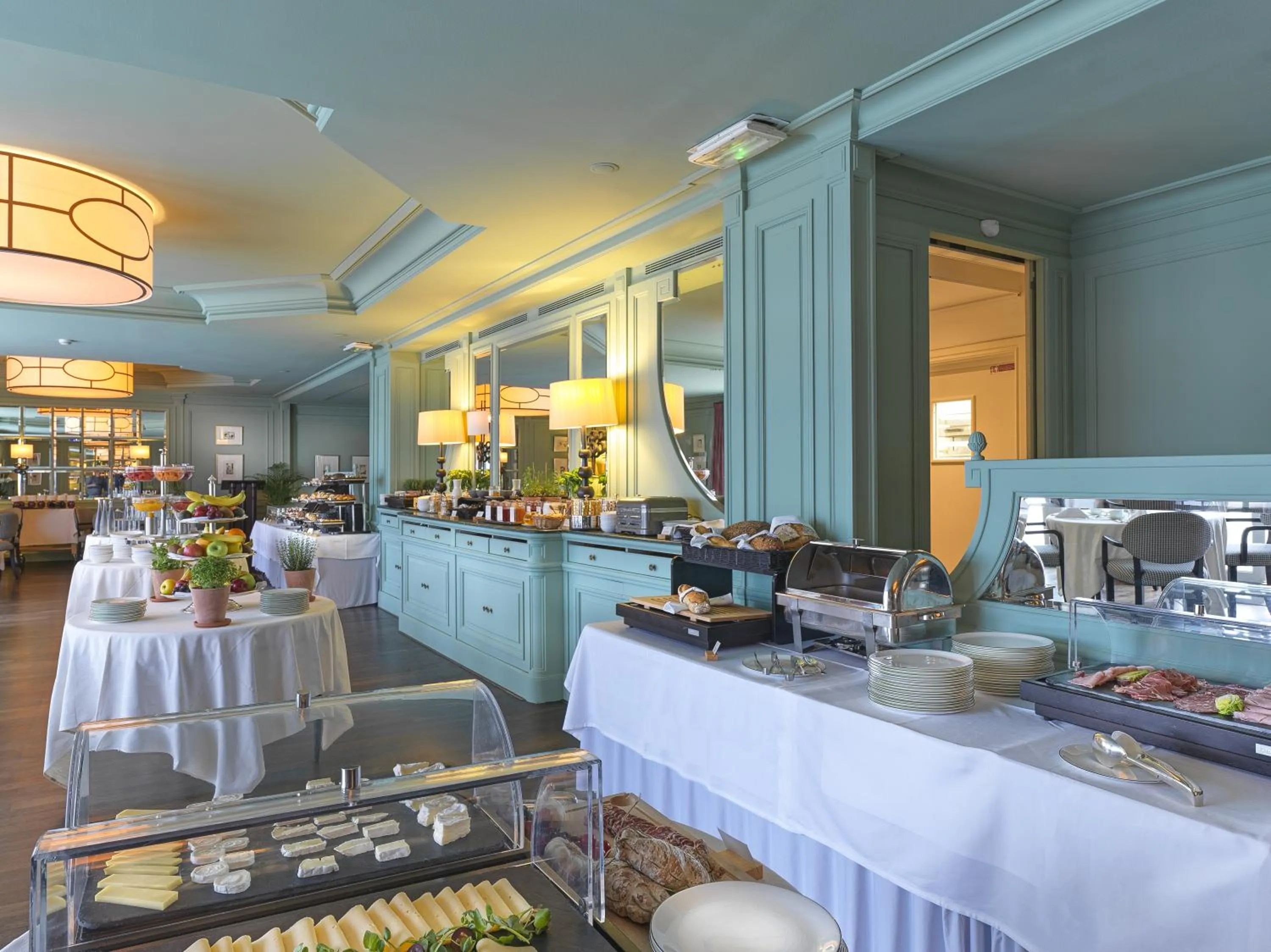 Restaurant/places to eat in Althoff Hotel Villa Belrose