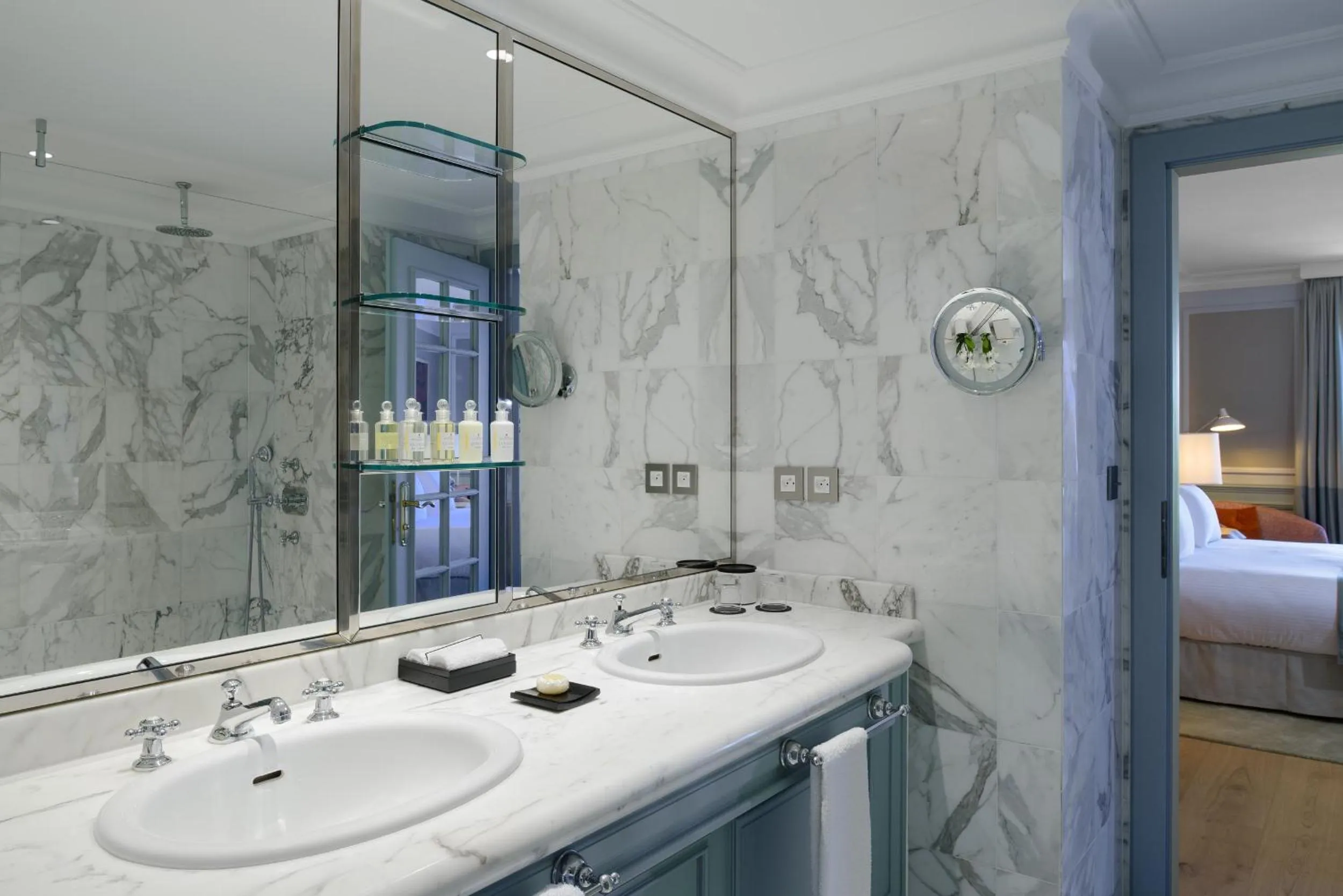 Bathroom in Althoff Hotel Villa Belrose