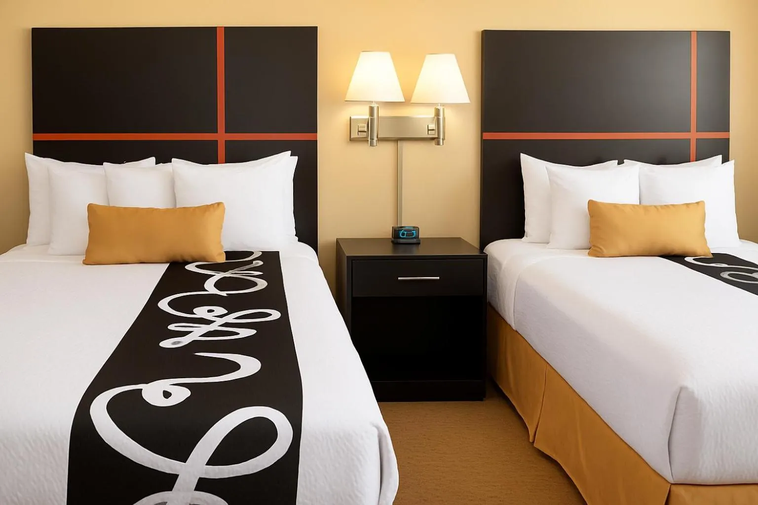 Bed in Chaparral Motor Inn