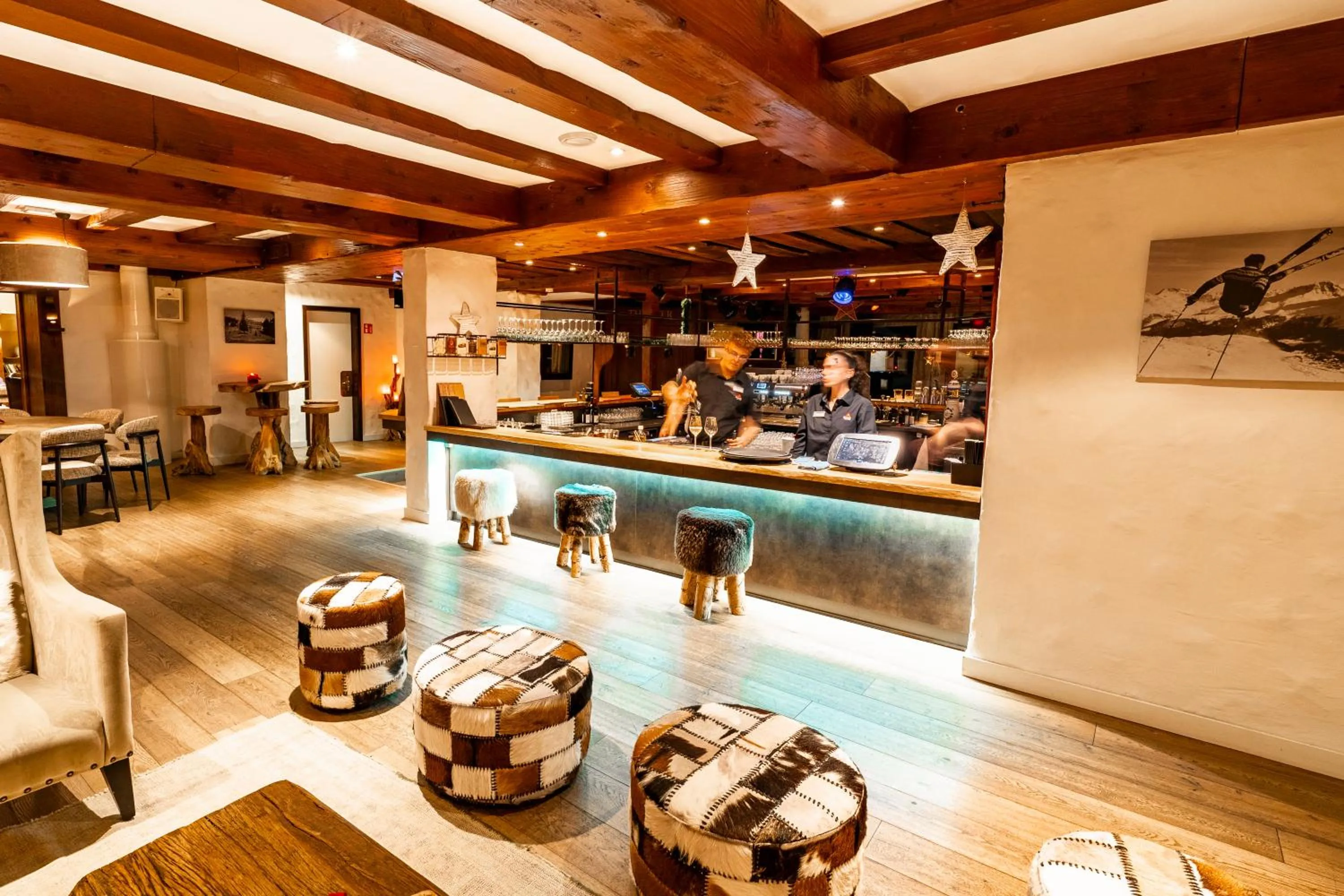 Lounge or bar in AROSA ALPINE CLUB - Adults only