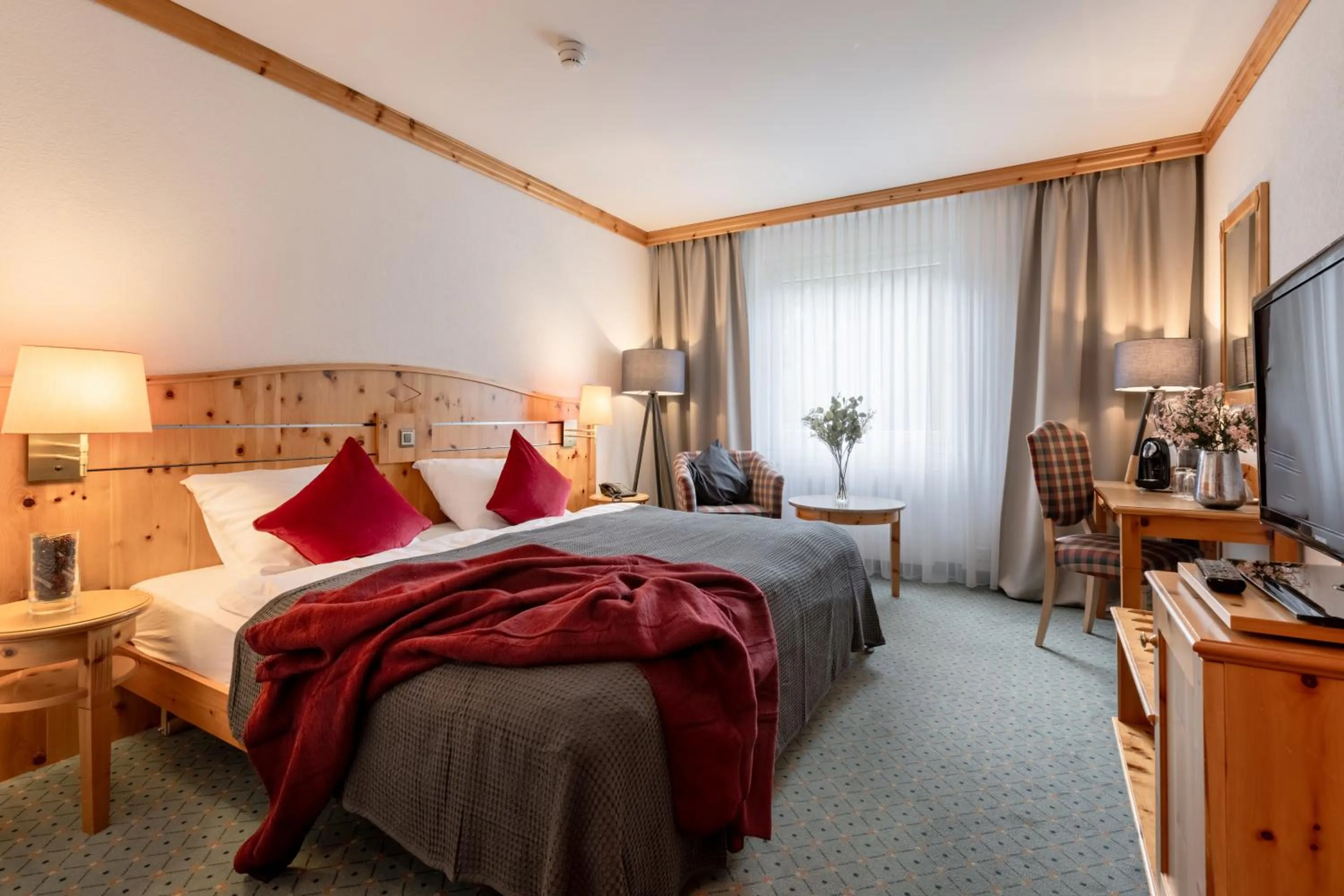 Bedroom, Bed in AROSA ALPINE CLUB - Adults only