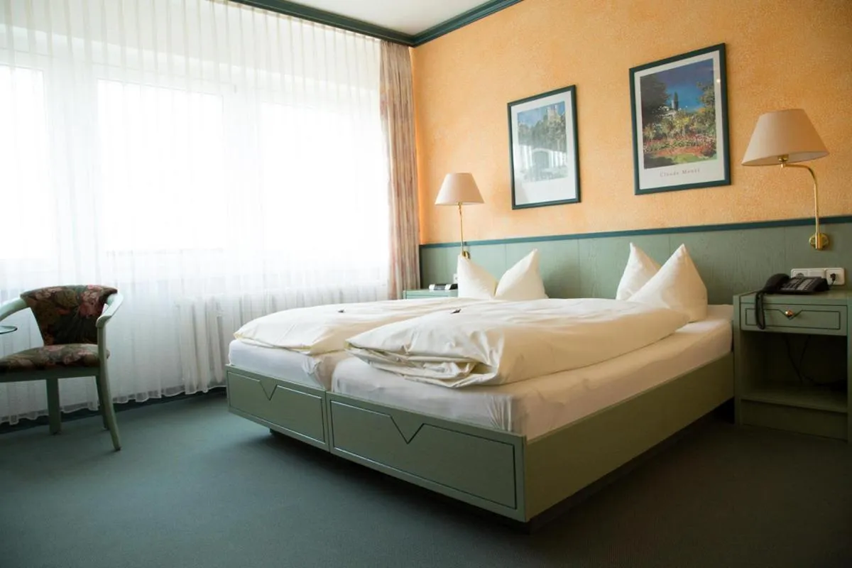 Bed in Hotel Reifenstein